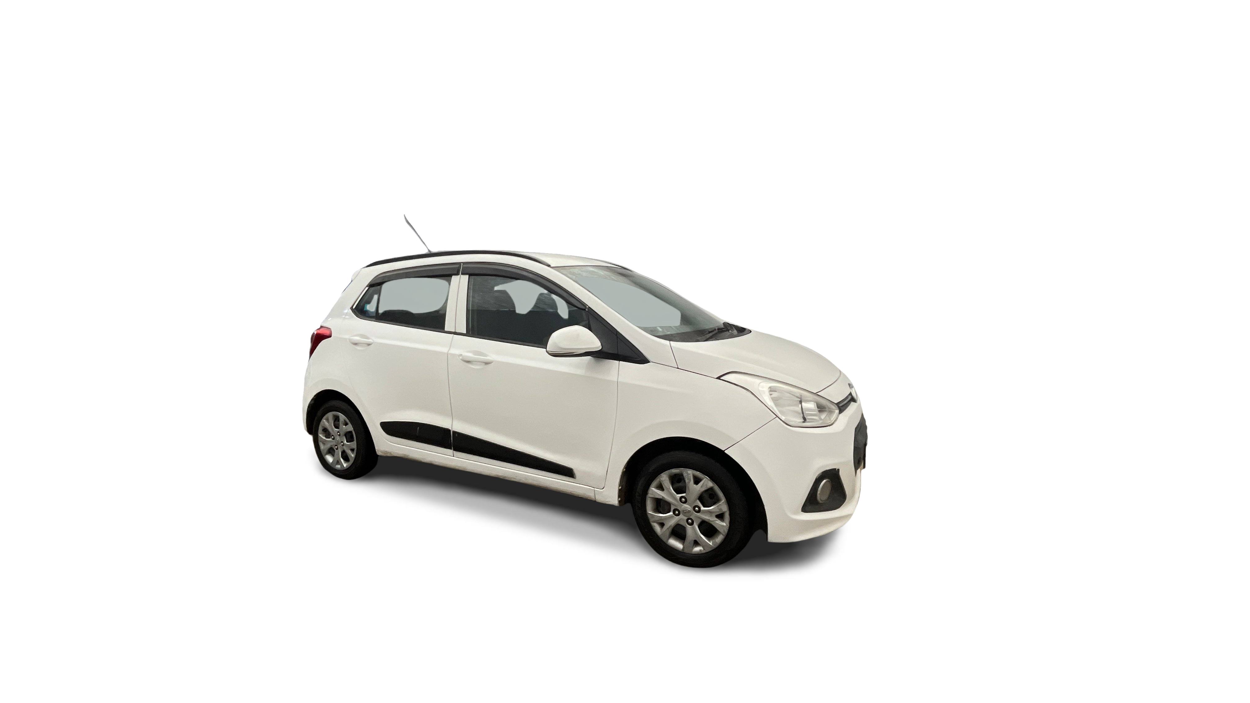 2016 Hyundai Grand i10 - Hatchback - CNG - Manual - ₹2.75 lakh