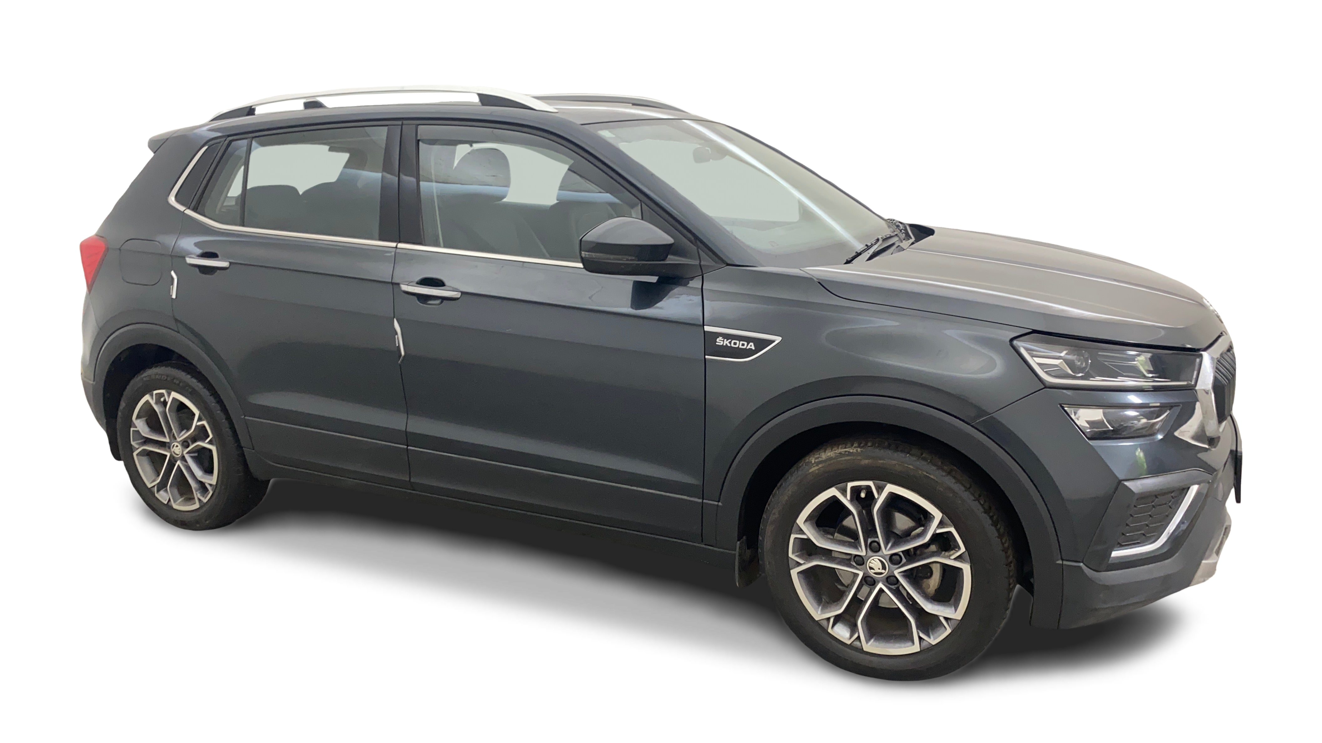 2022 Skoda KUSHAQ - SUV - Petrol - Manual - ₹10.05 lakh