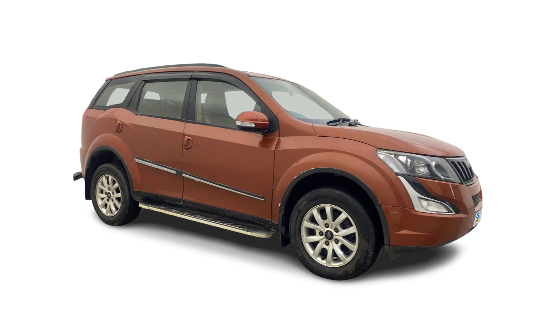 Mahindra XUV500-img