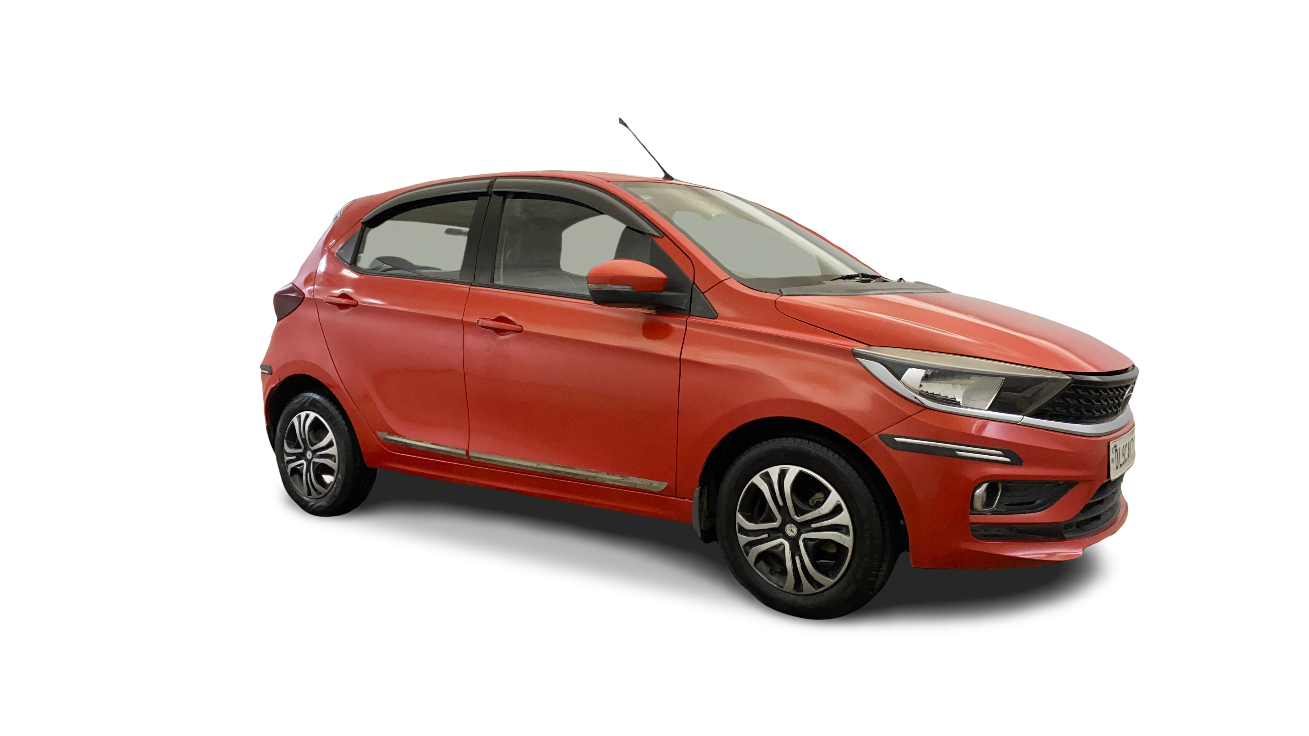 Tata Tiago-img