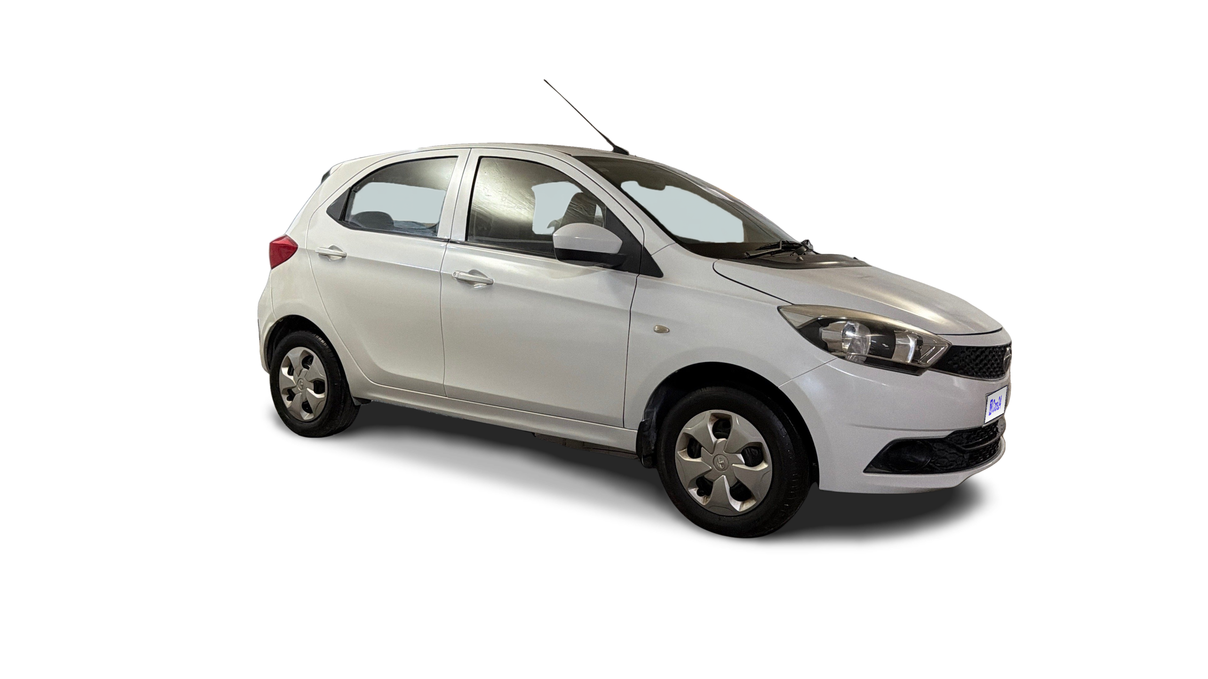 2016 Tata Tiago - Hatchback - Petrol - Manual - ₹2.71 lakh