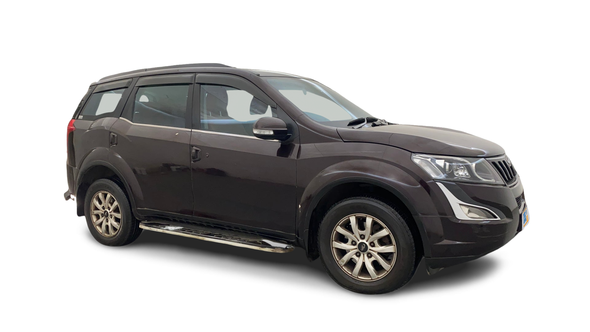 Mahindra XUV500-img