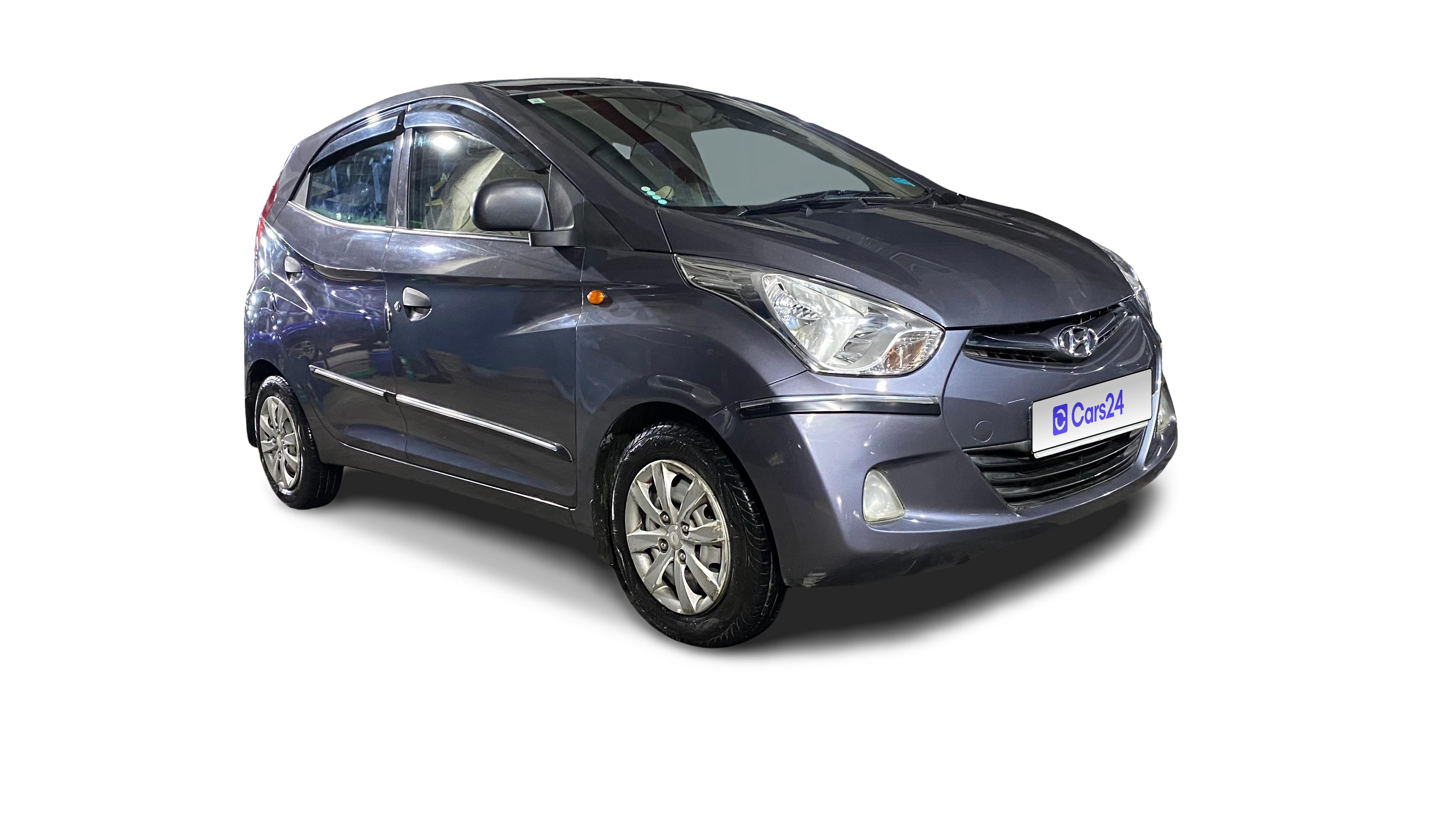 2018 Hyundai Eon - Hatchback - Petrol - Manual - ₹2.30 lakh