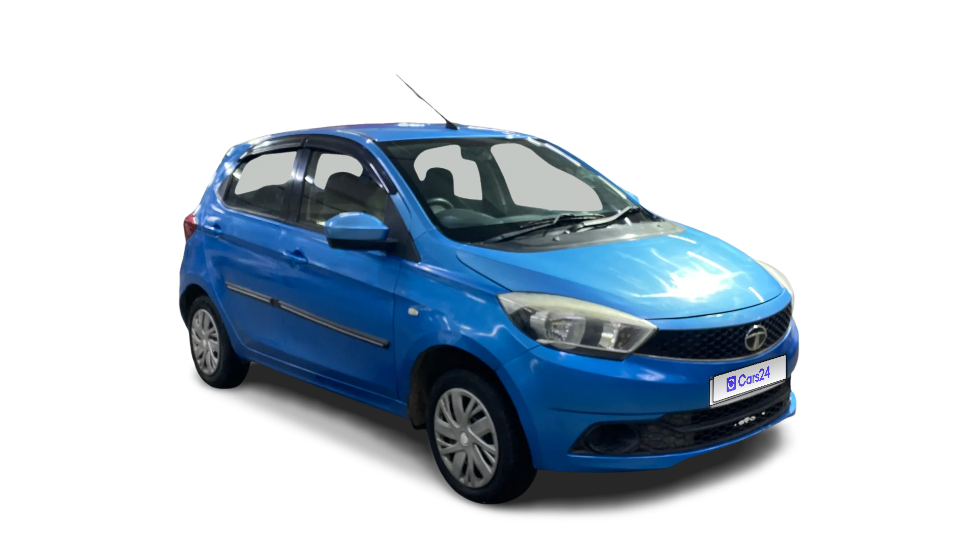 2016 Tata Tiago - Hatchback - Petrol - Manual - ₹2.74 lakh