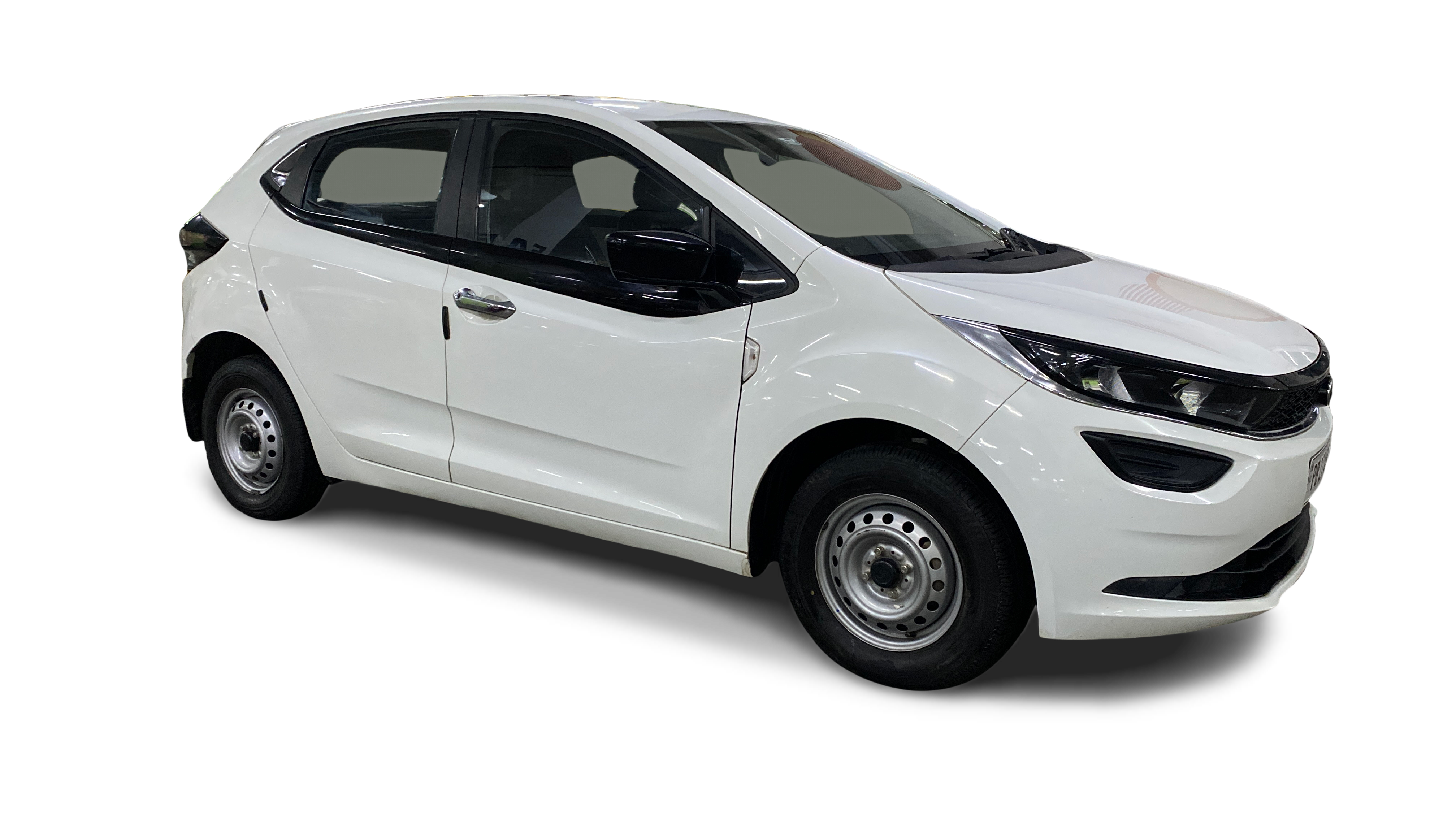 2024 Tata ALTROZ - Hatchback - CNG - Manual - ₹5.65 lakh