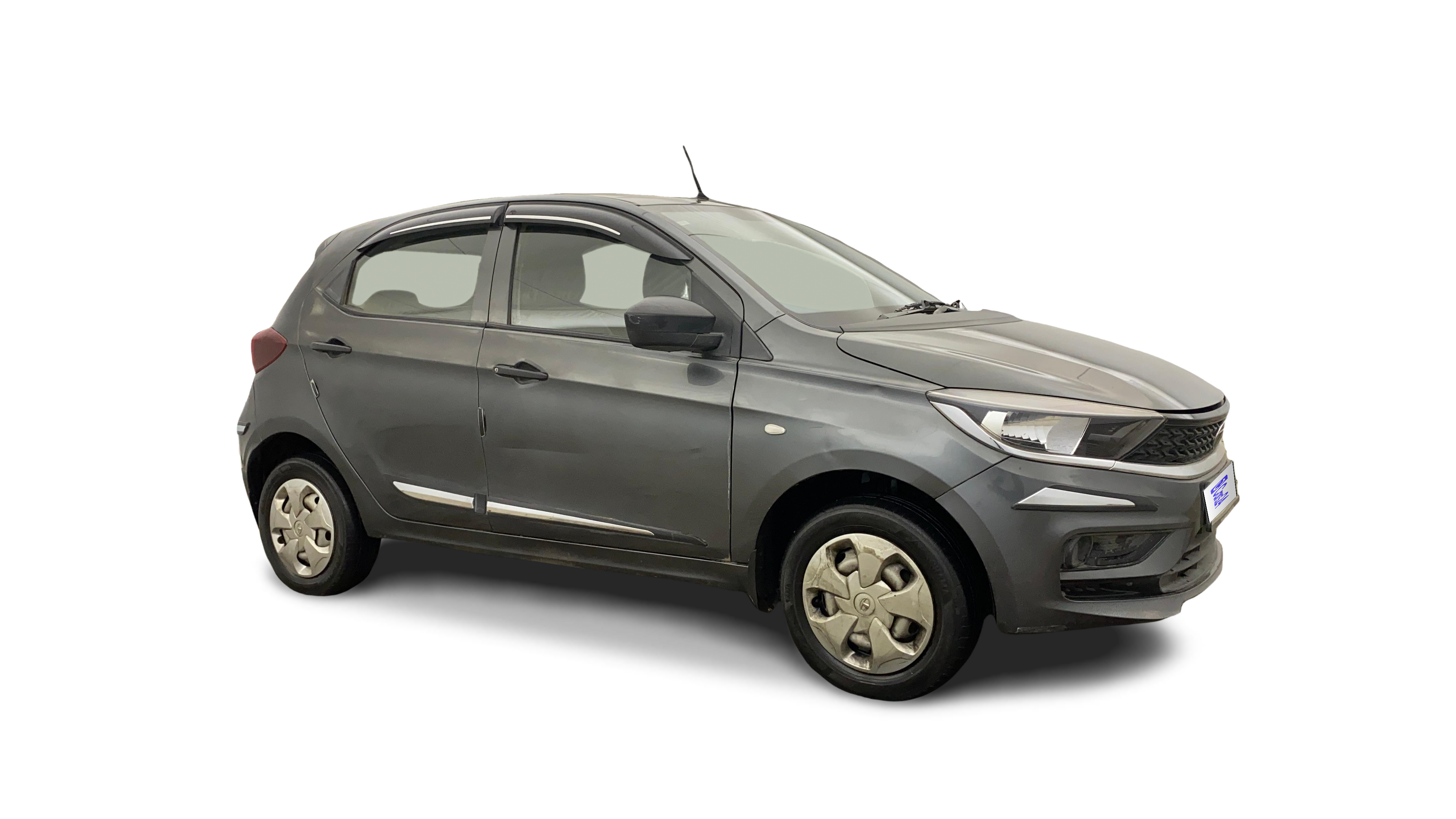 2023 Tata Tiago - Hatchback - CNG - Manual - ₹3.95 lakh