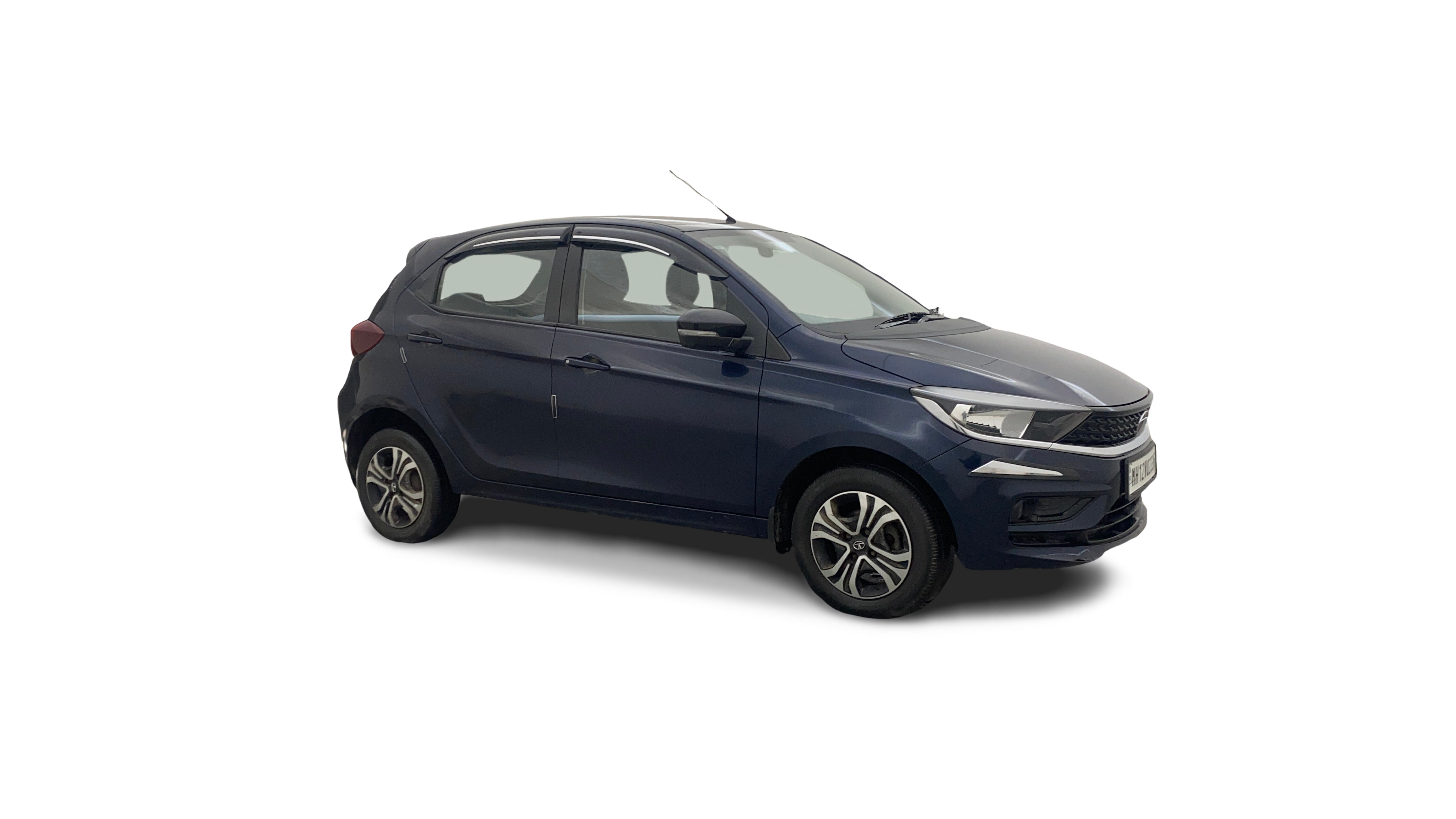 2023 Tata Tiago - Hatchback - CNG - Manual - ₹4.38 lakh