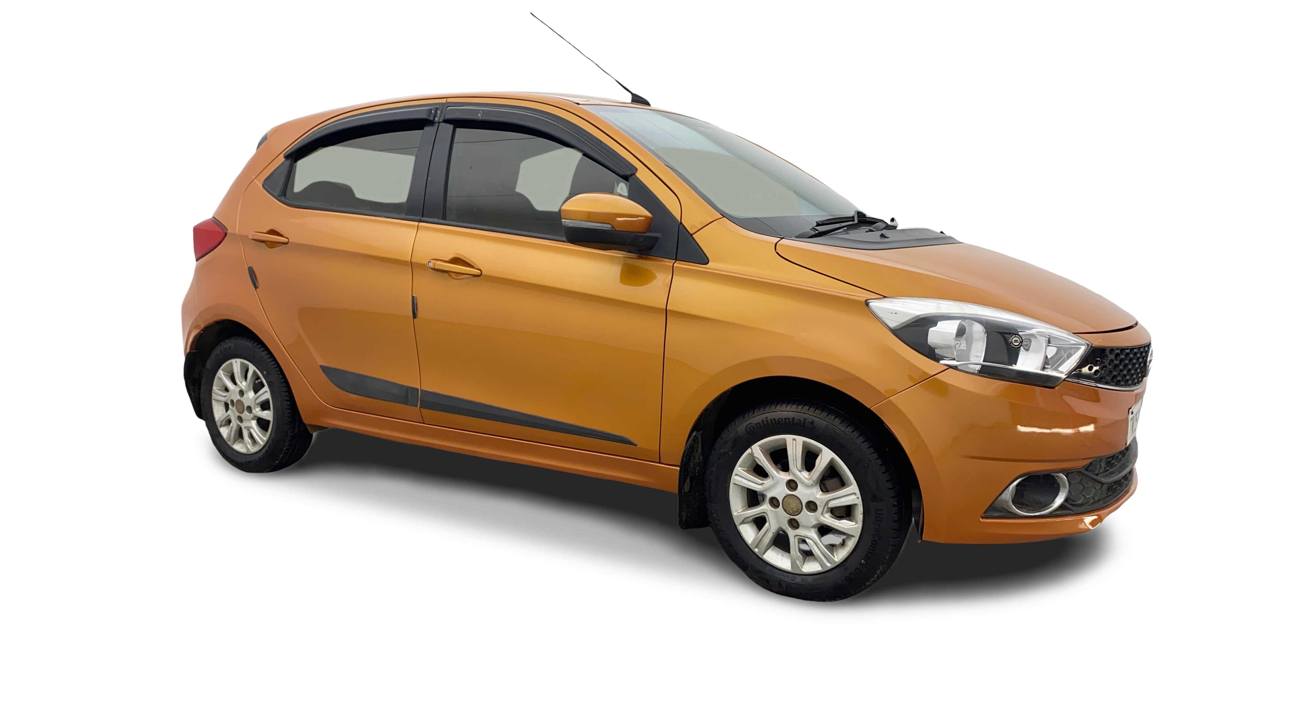 Tata Tiago-img