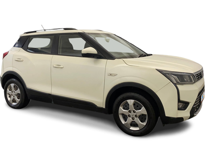 Mahindra XUV300-img