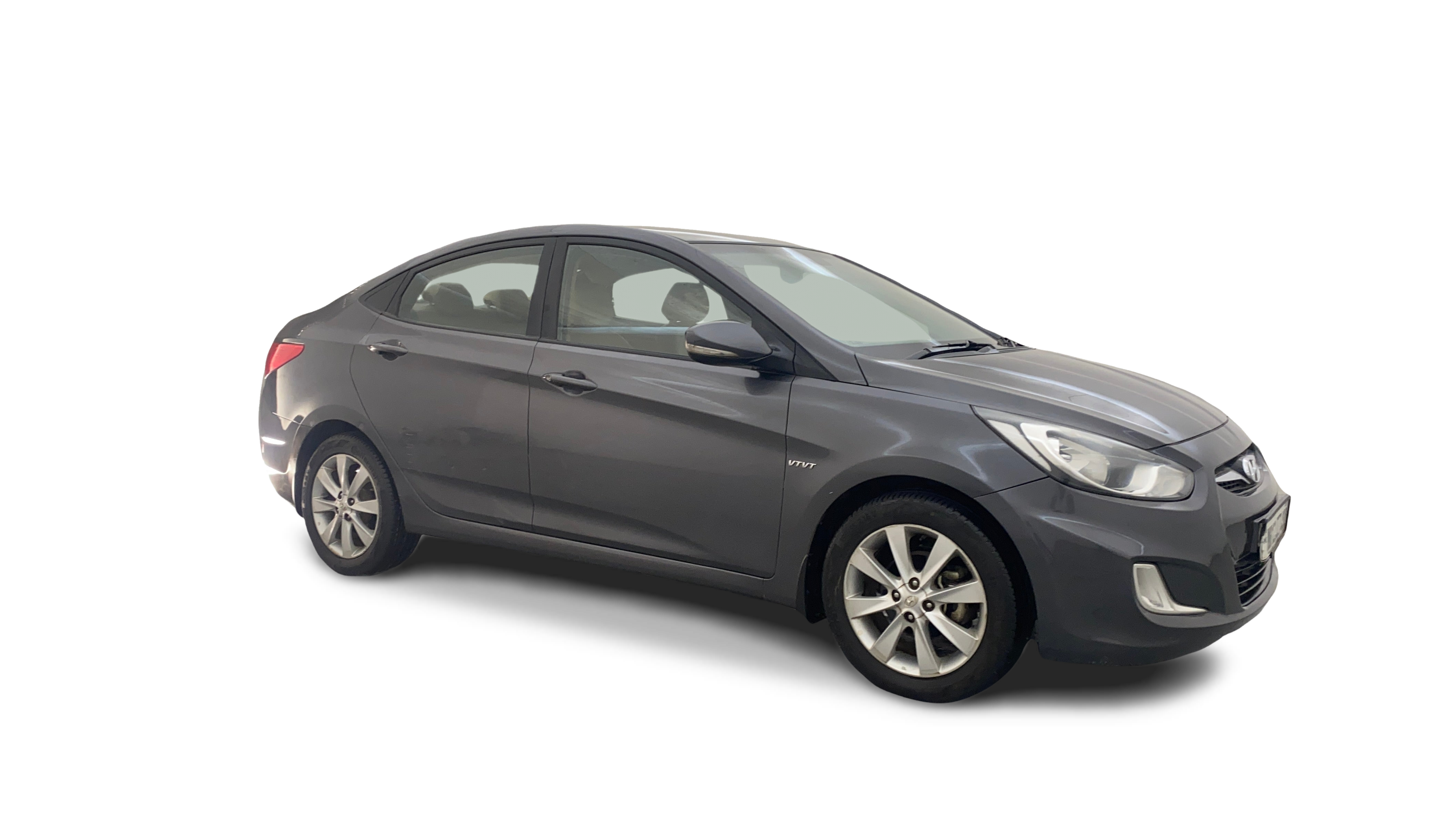 Hyundai Verna-img