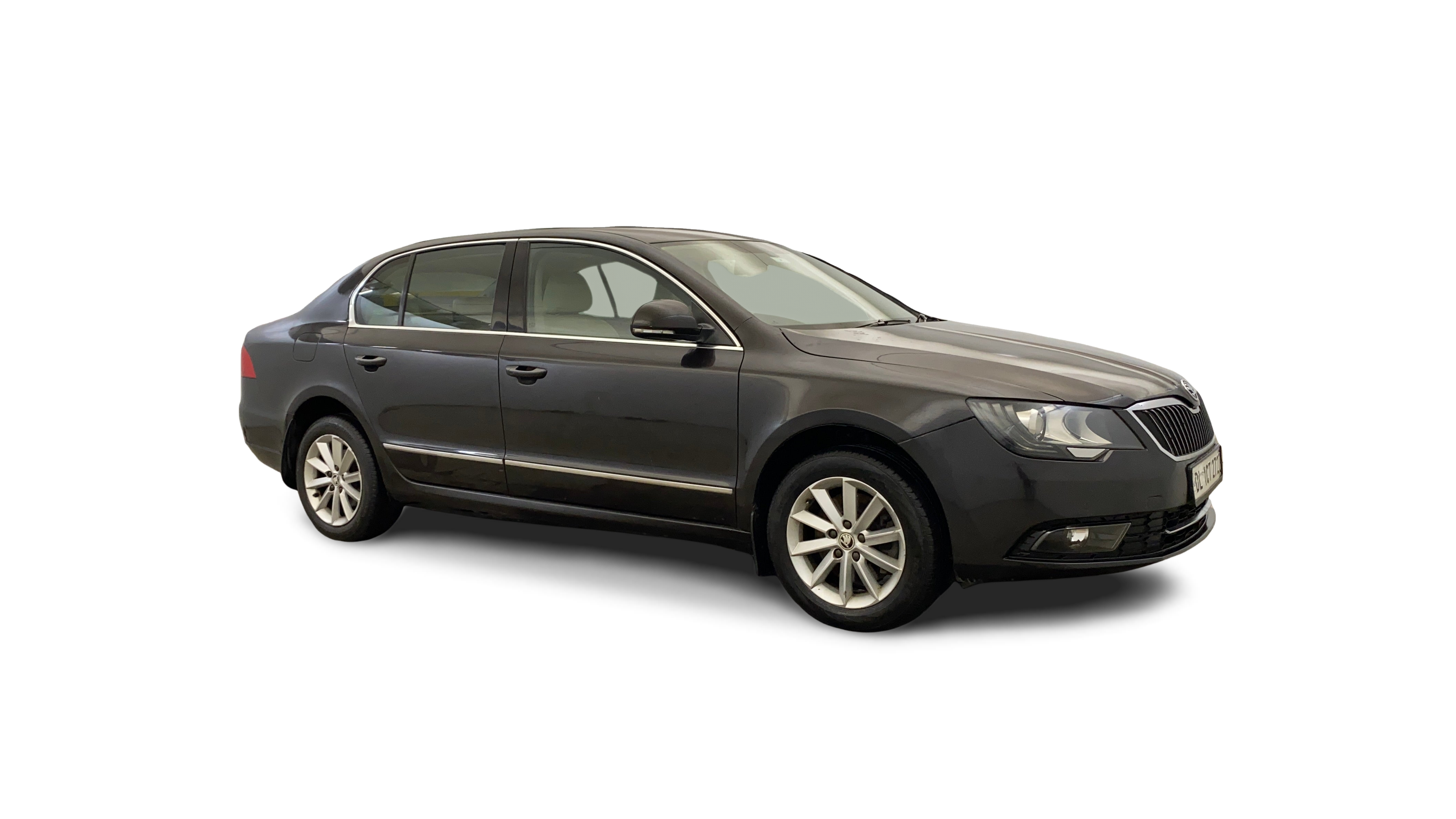 Skoda Superb-img
