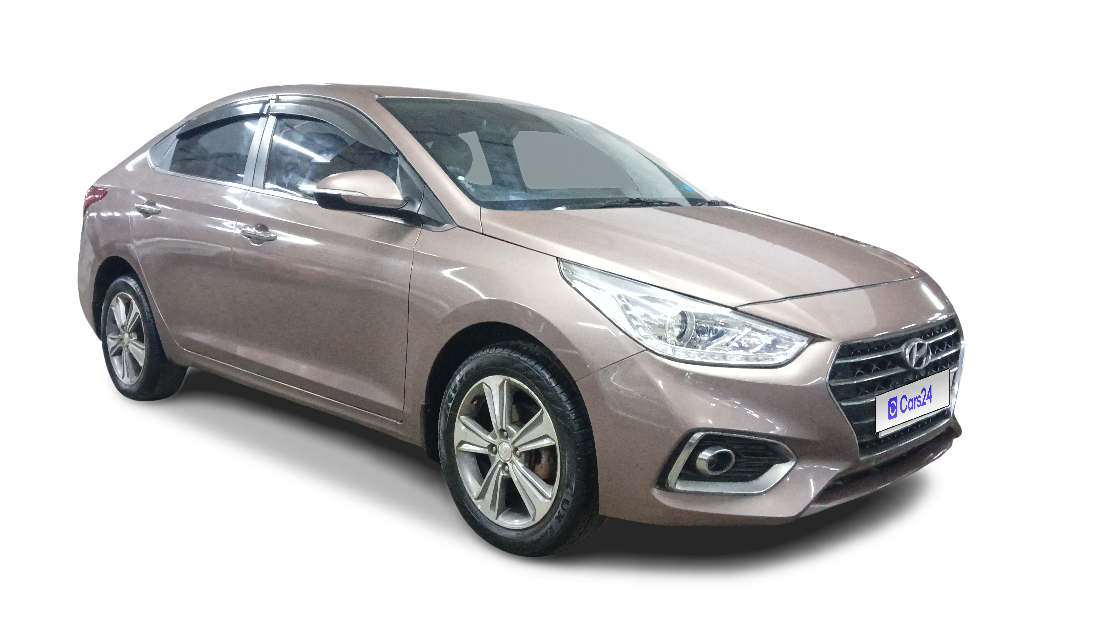2019 Hyundai Verna - Sedan - Petrol - Manual - ₹6.35 lakh