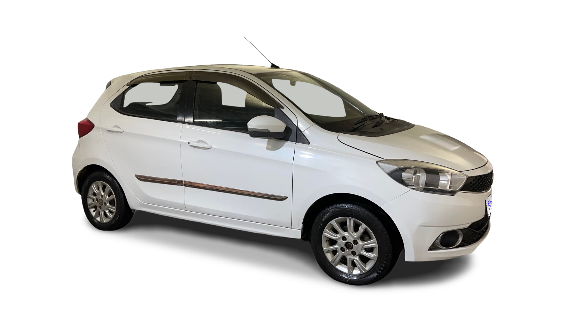2018 Tata Tiago - Hatchback - Petrol - Manual - ₹3.13 lakh