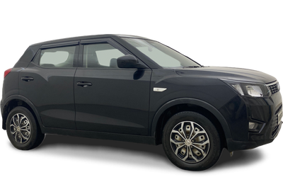 2022 Mahindra XUV300 - SUV - Petrol - Manual - ₹6.25 lakh