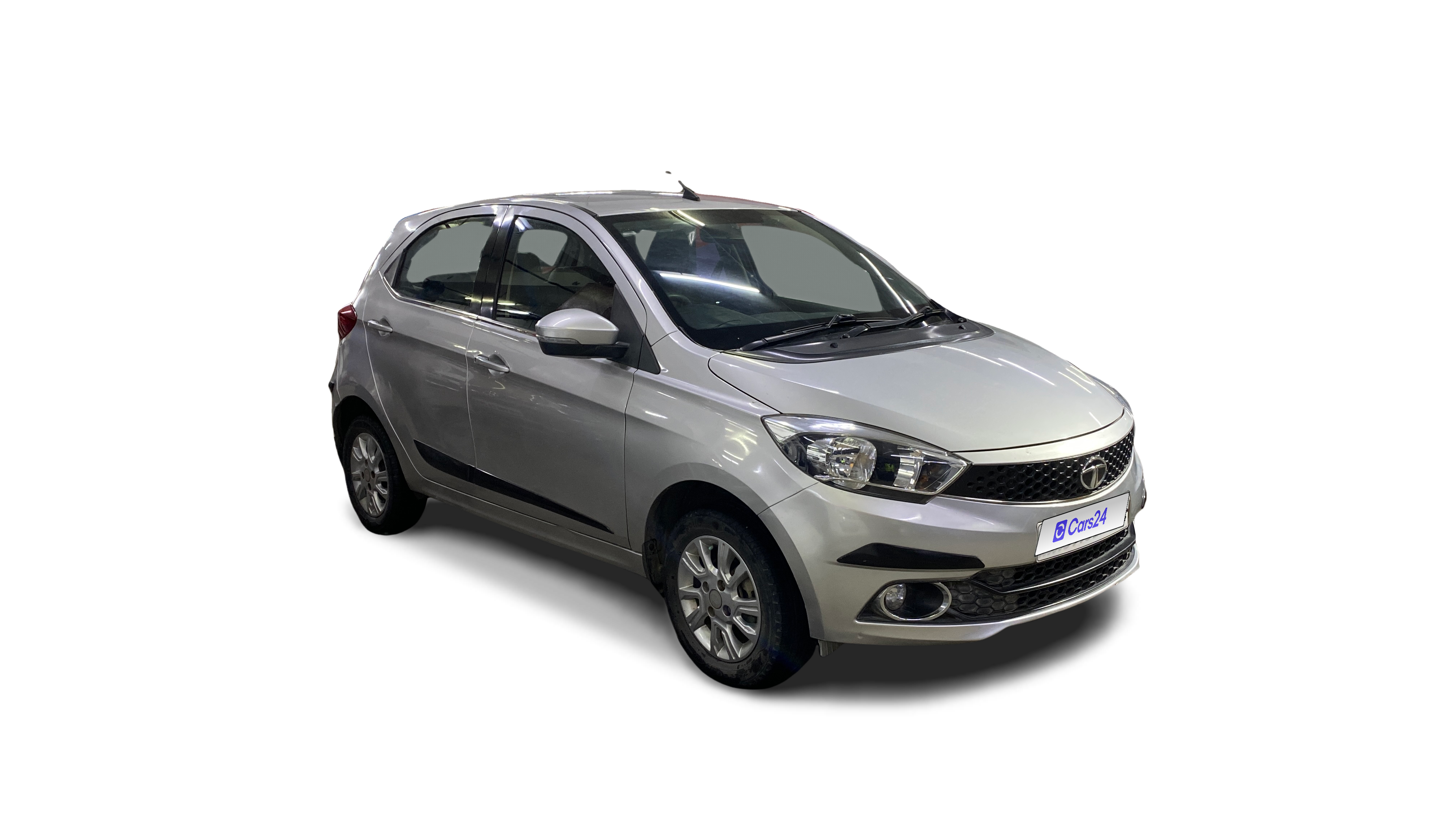 2018 Tata Tiago - Hatchback - Petrol - Automatic - ₹3.84 lakh