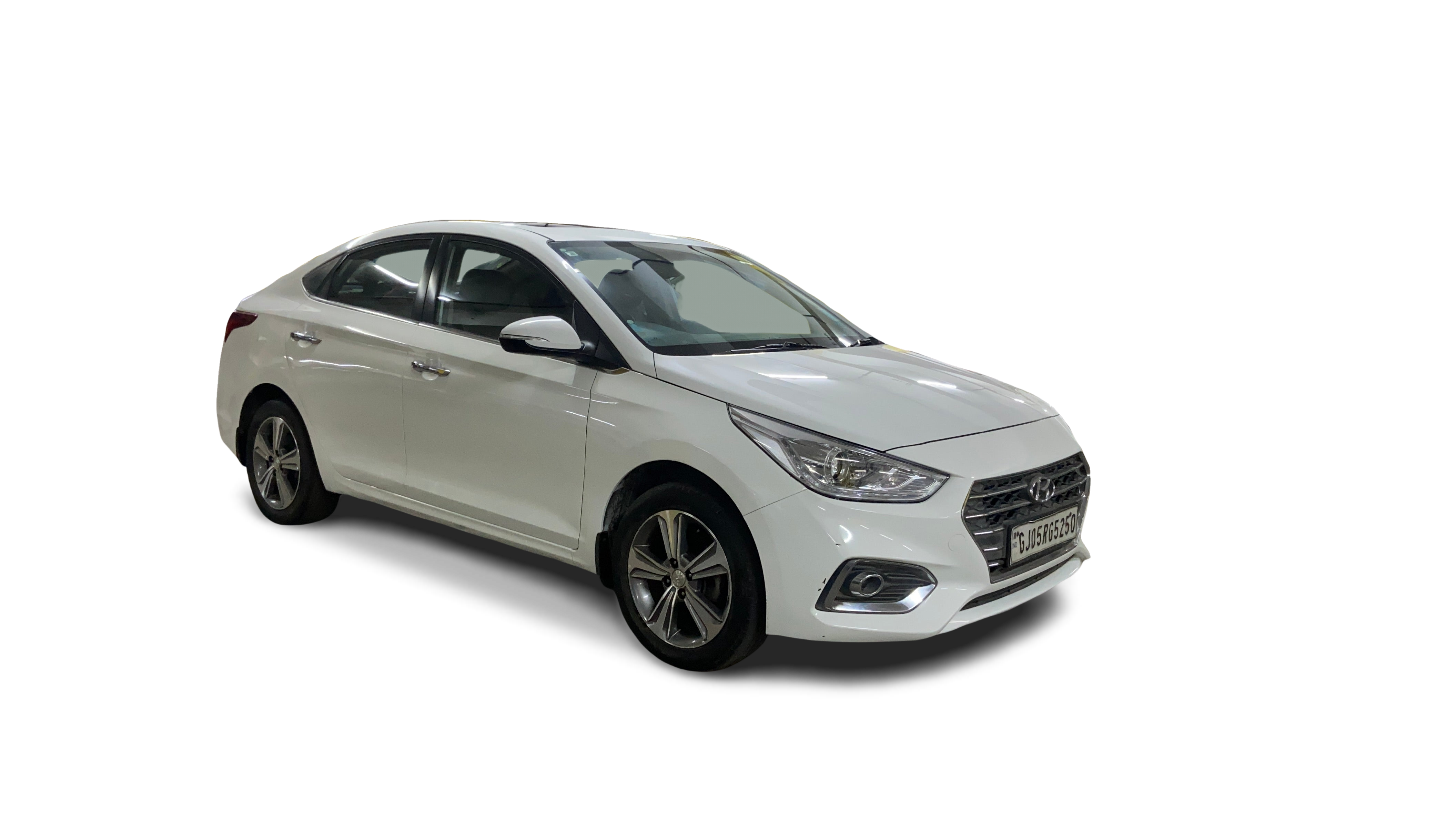 Hyundai Verna-img