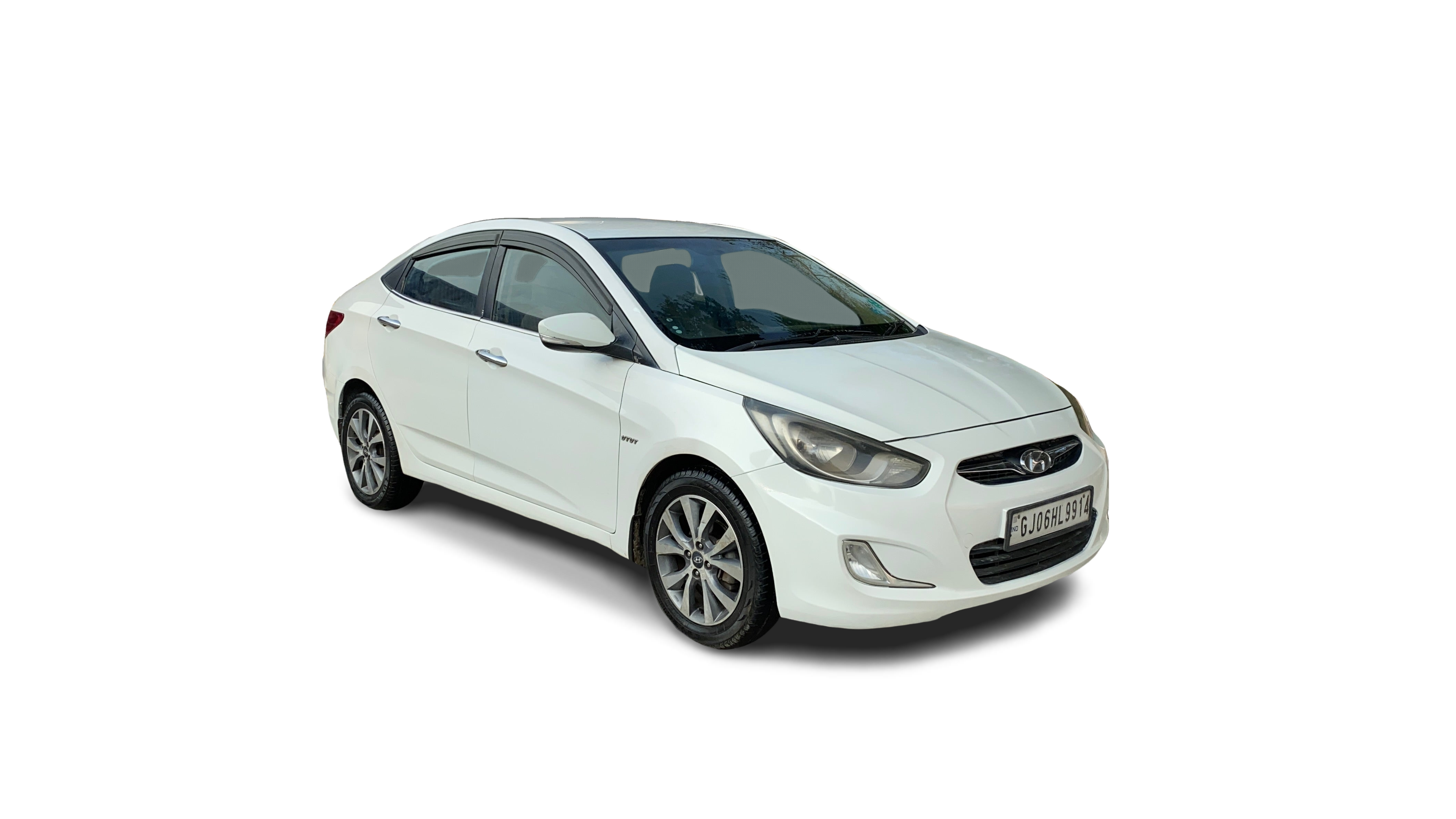 Hyundai Verna-img