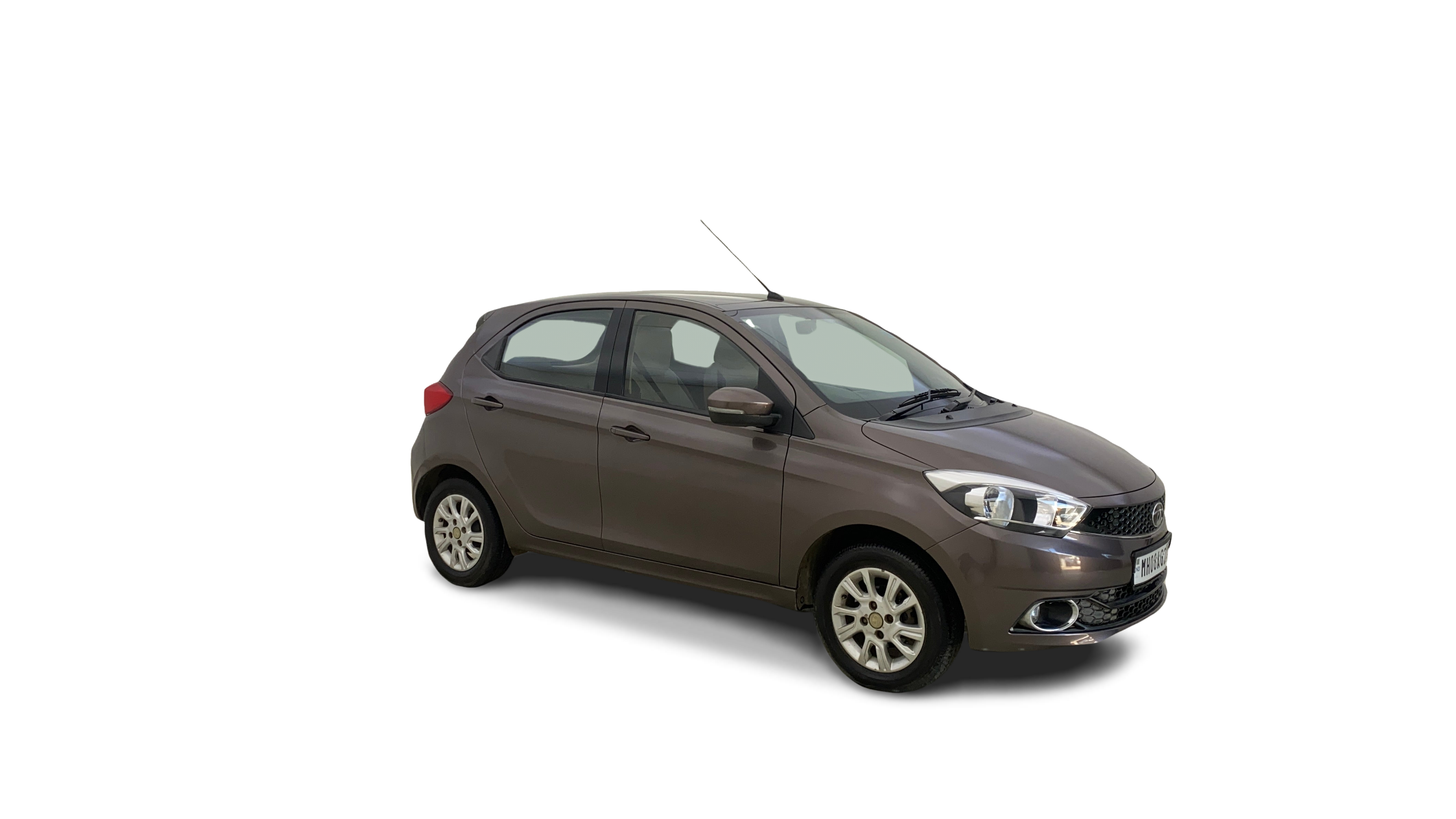 Tata Tiago-img