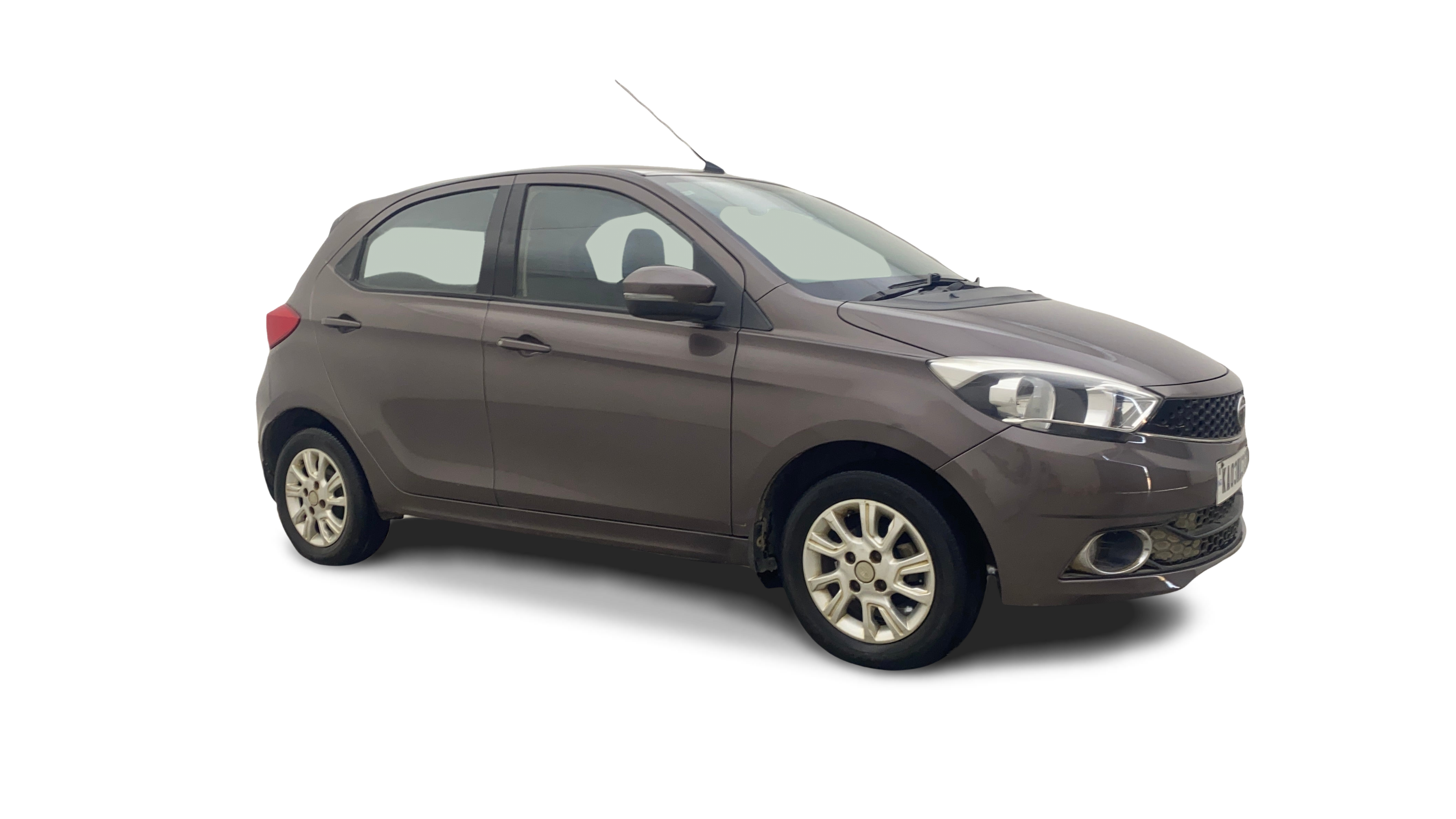 Tata Tiago-img