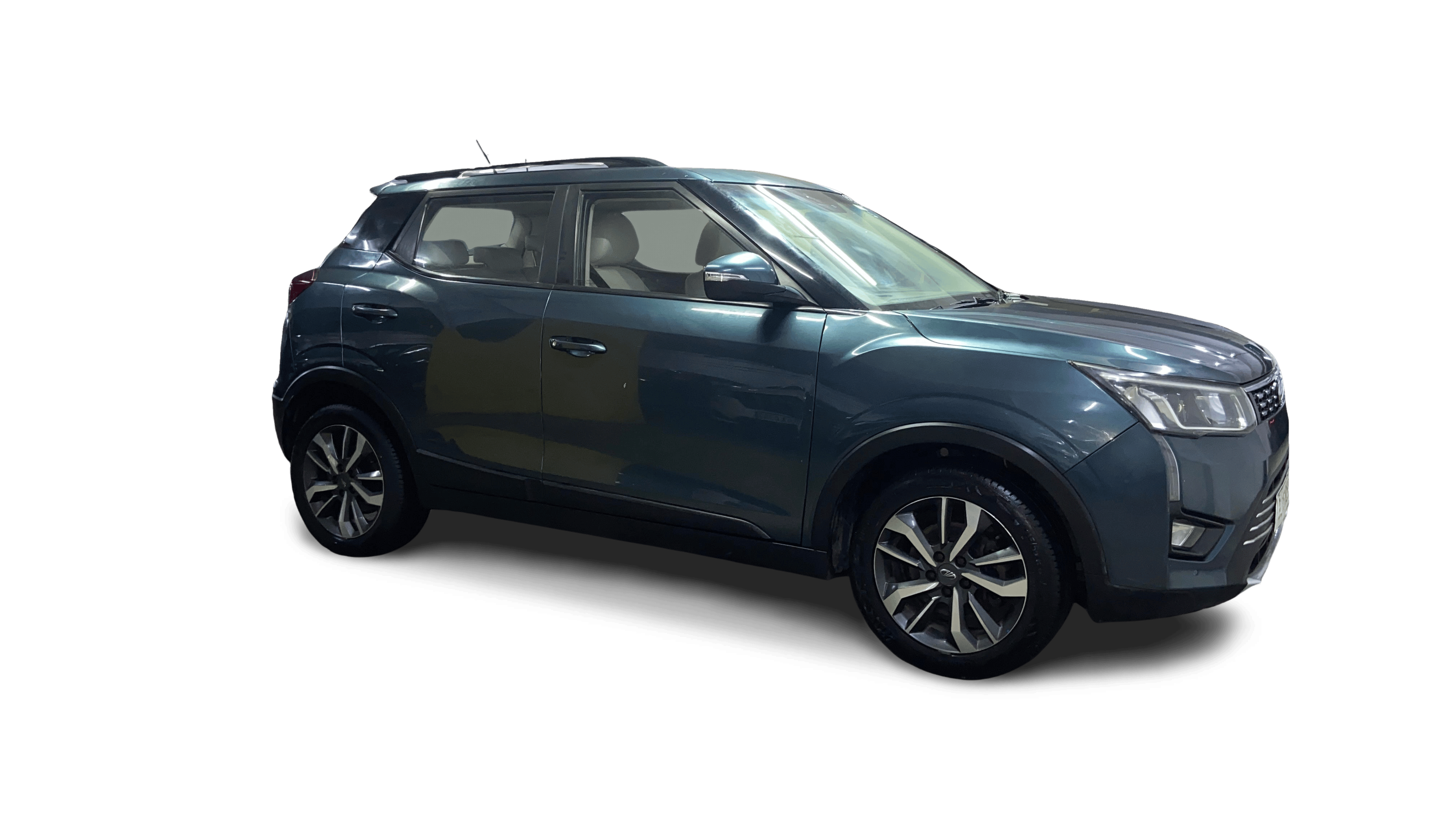 2021 Mahindra XUV300 - SUV - Petrol - Automatic - ₹6.67 lakh