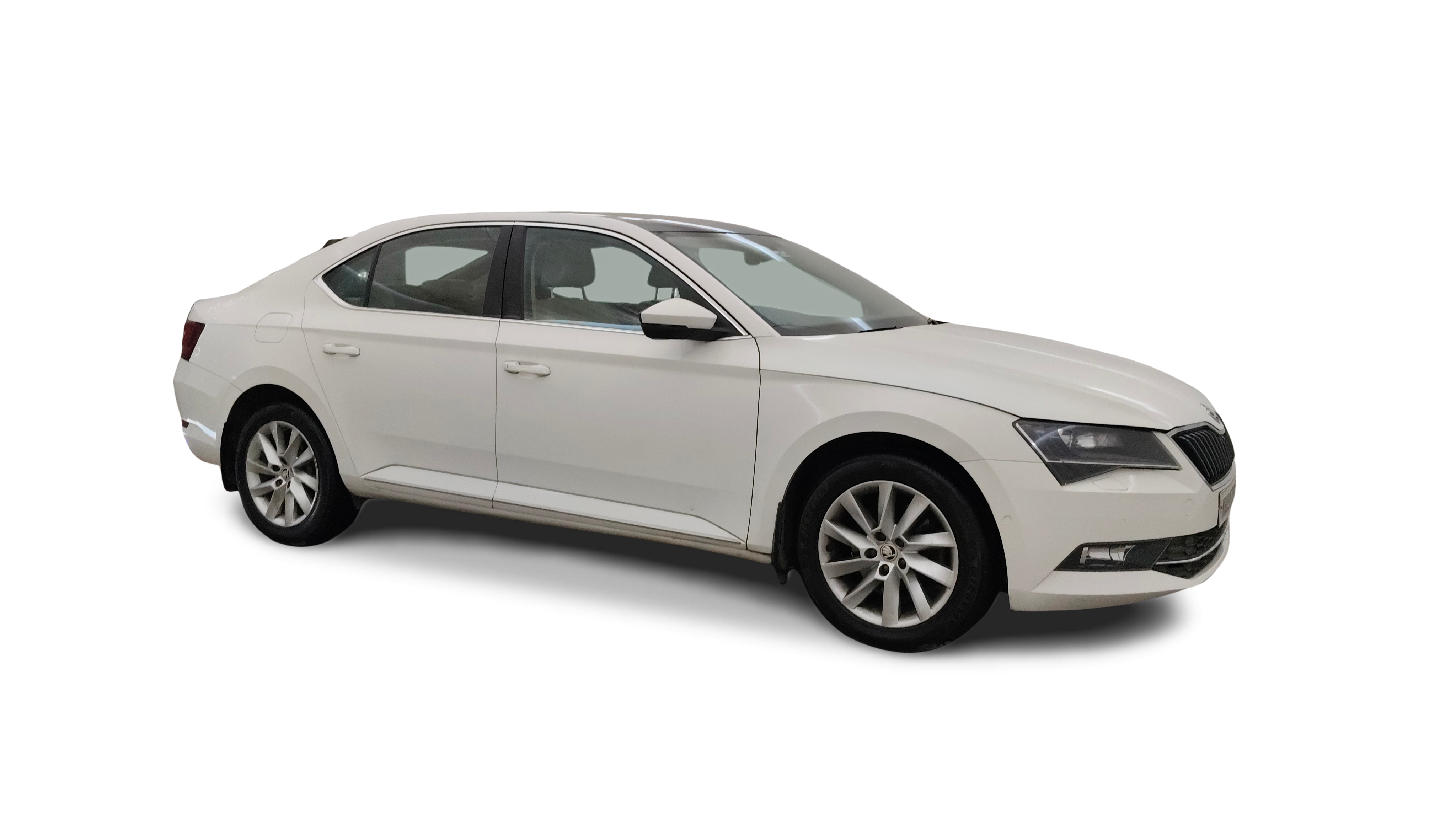 2018 Skoda Superb - Sedan - Petrol - Automatic - ₹10.87 lakh