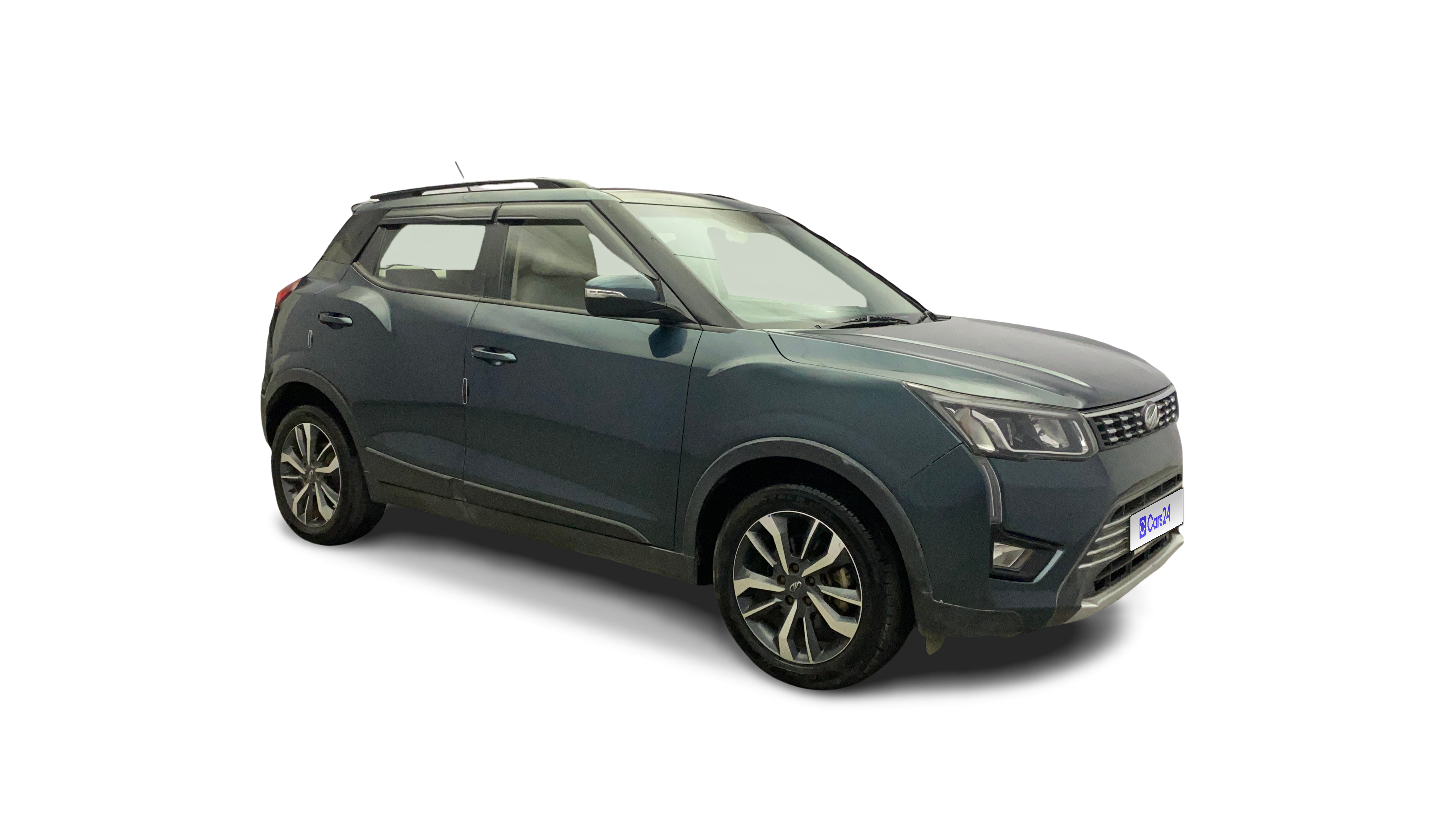 2021 Mahindra XUV300 - SUV - Petrol - Manual - ₹8.12 lakh