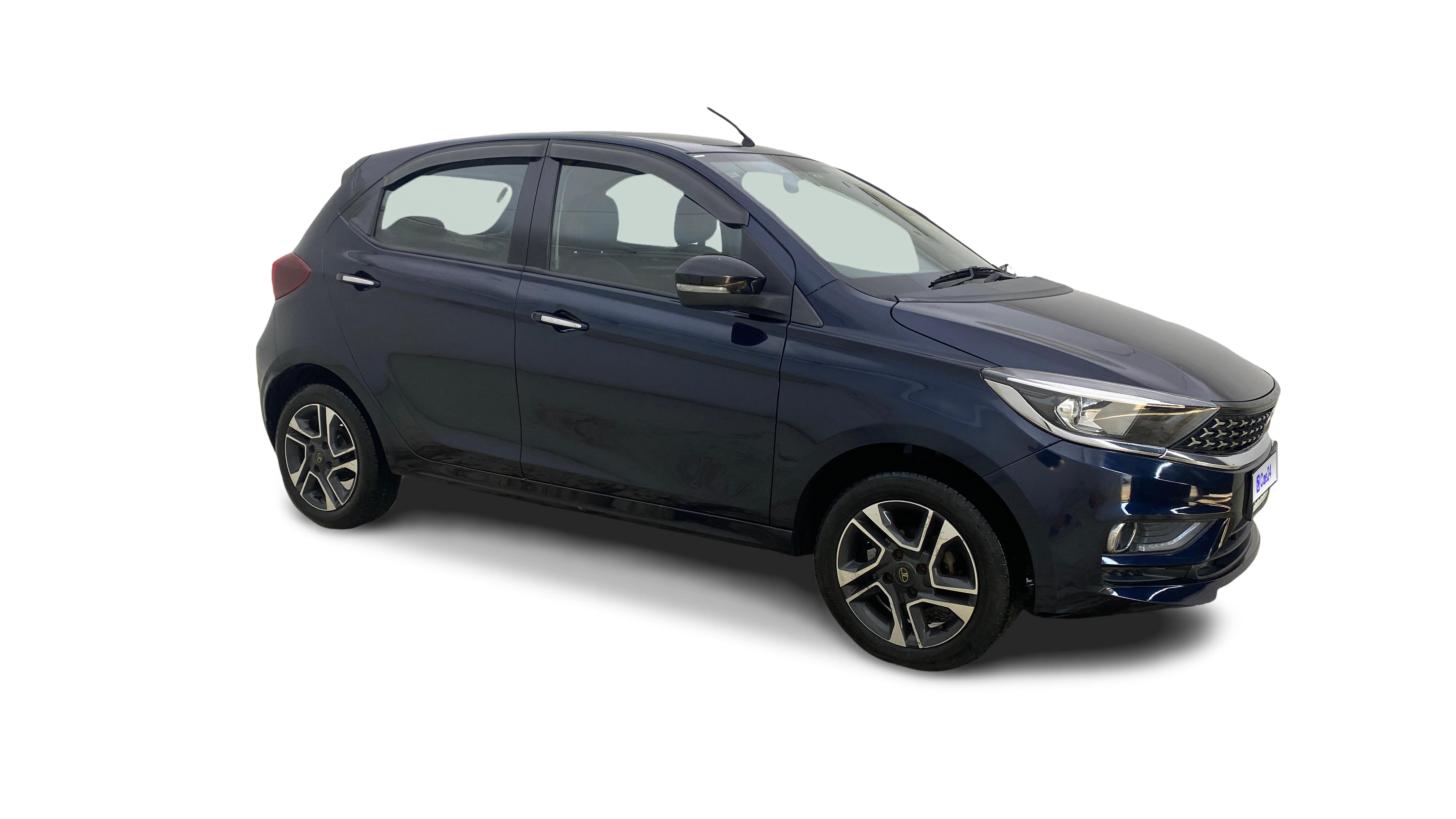 2022 Tata Tiago - Hatchback - Petrol - Automatic - ₹4.46 lakh