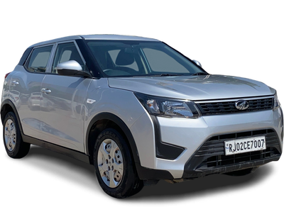 Mahindra XUV300-img