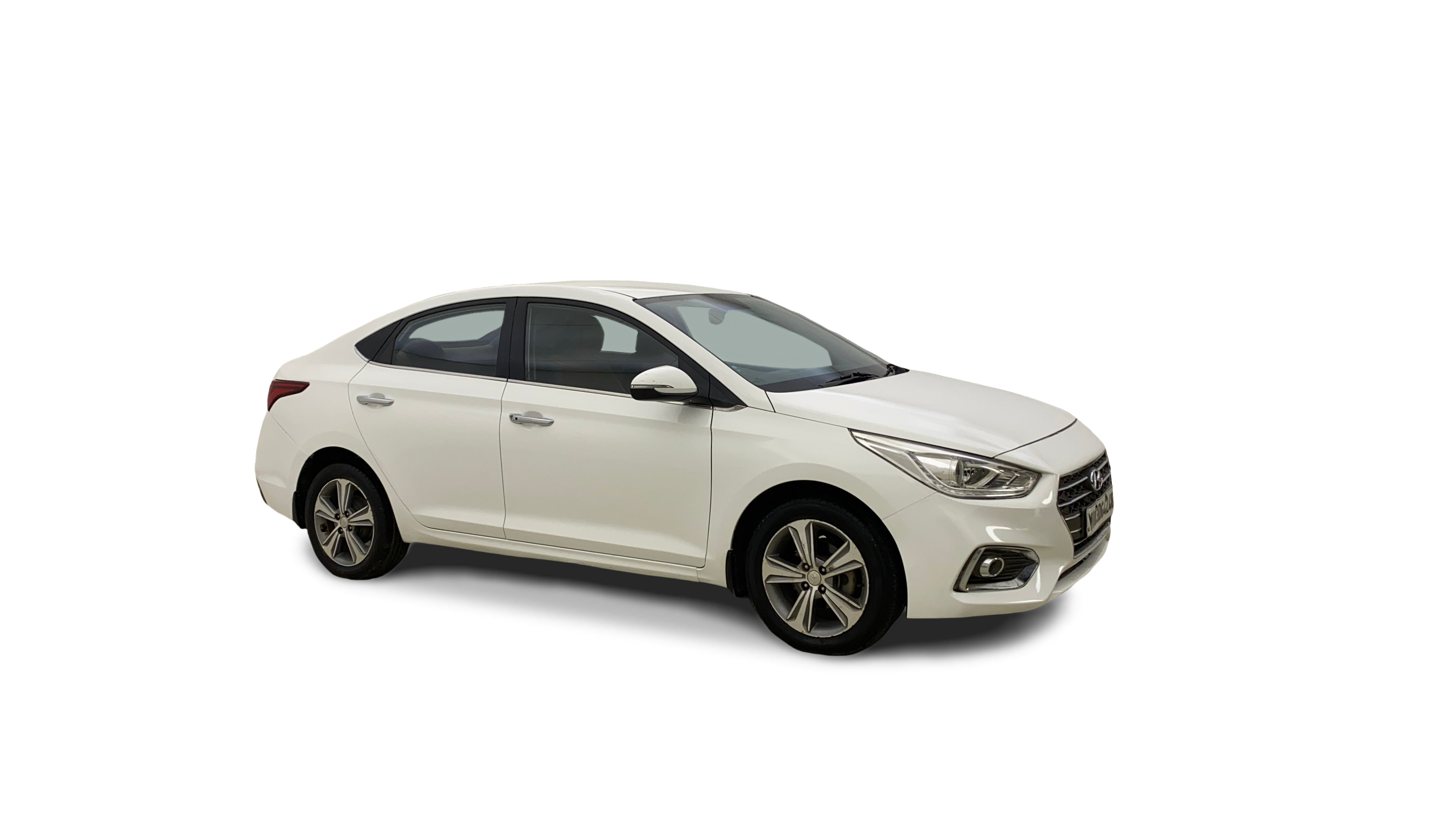 Hyundai Verna-img
