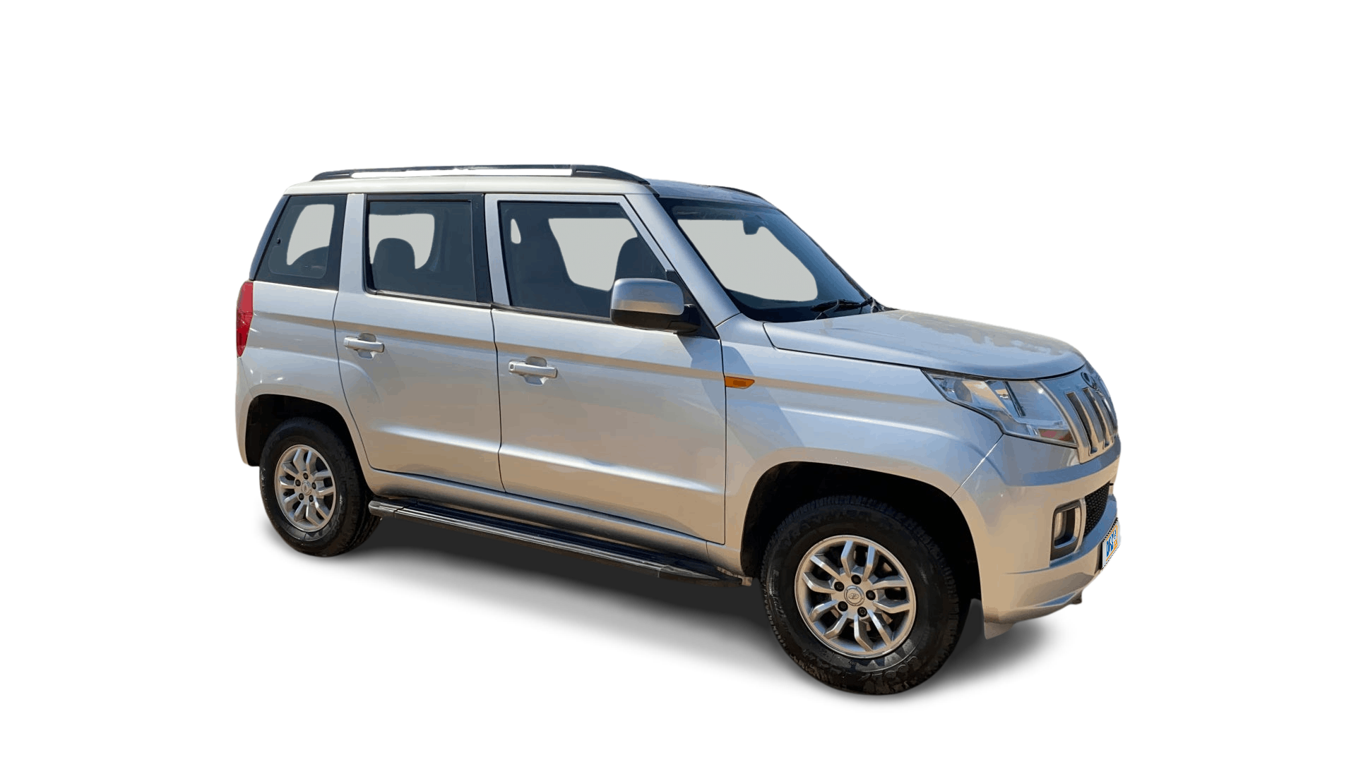 Mahindra TUV300-img