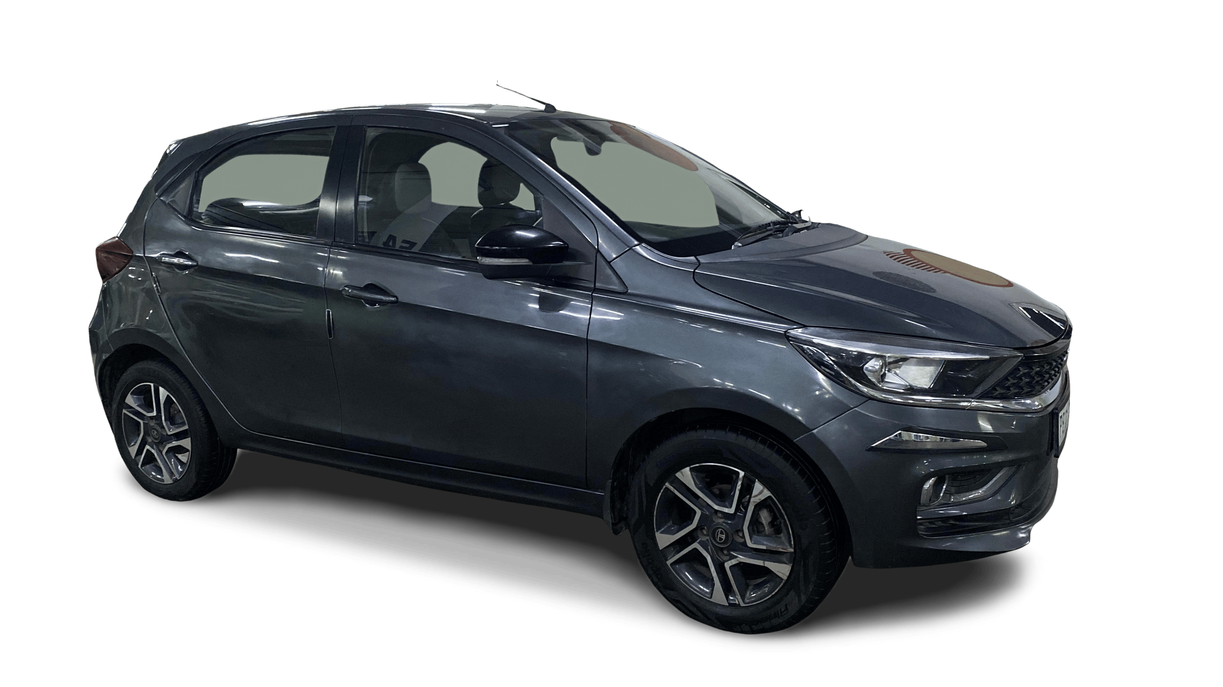 2022 Tata Tiago - Hatchback - Petrol - Manual - ₹3.98 lakh