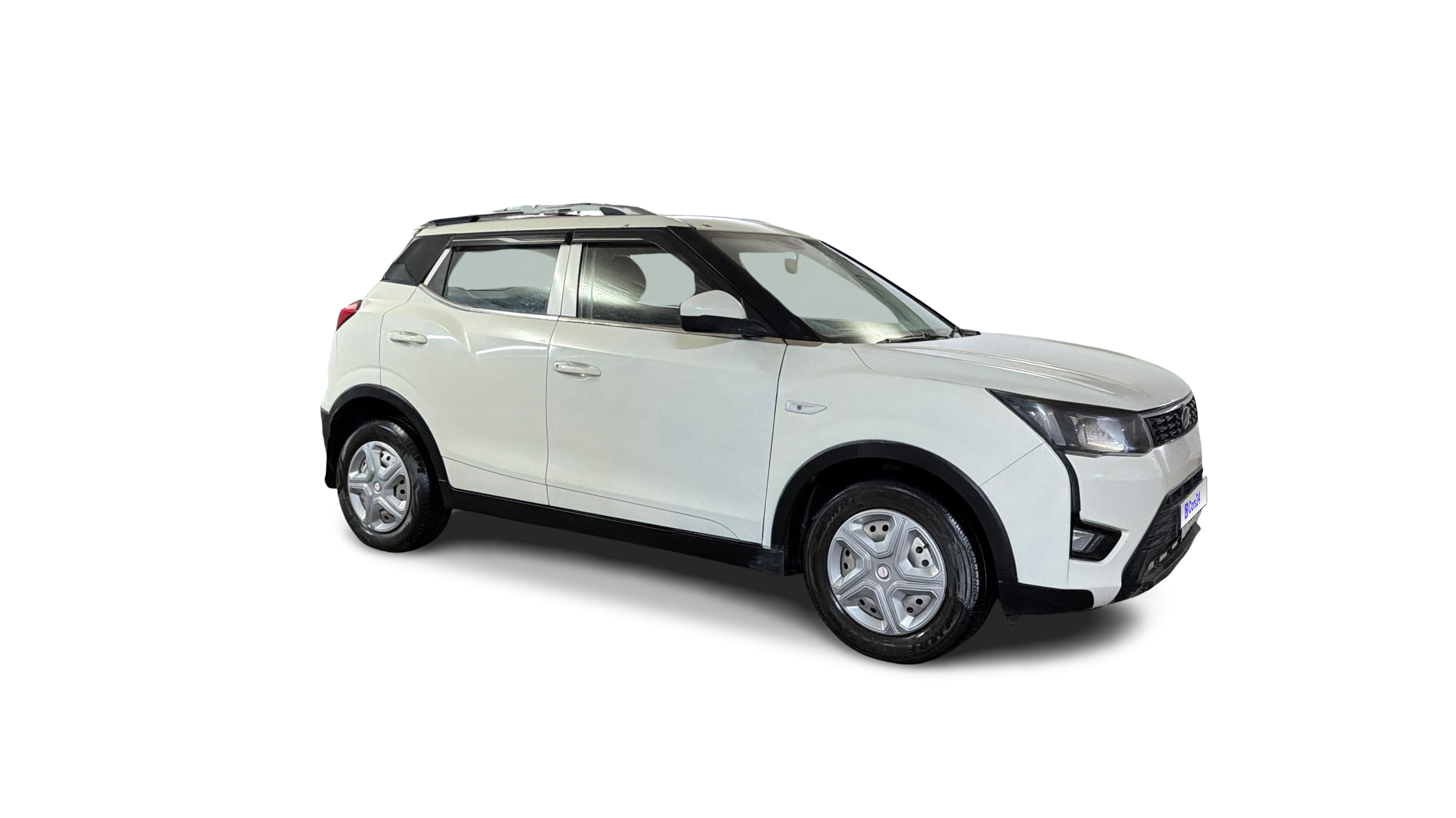 2021 Mahindra XUV300 - SUV - Petrol - Manual - ₹4.68 lakh
