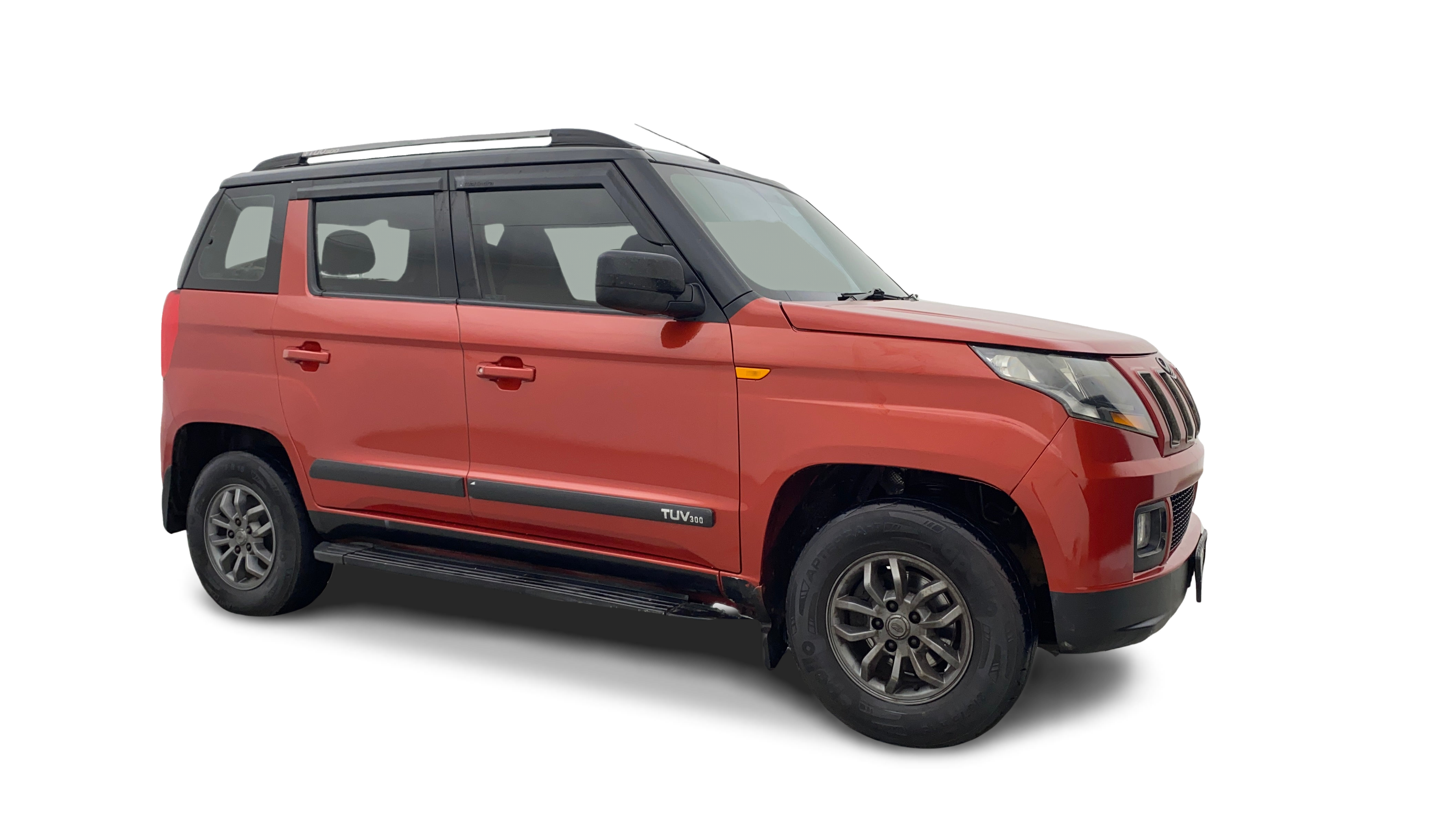 Mahindra TUV300-img