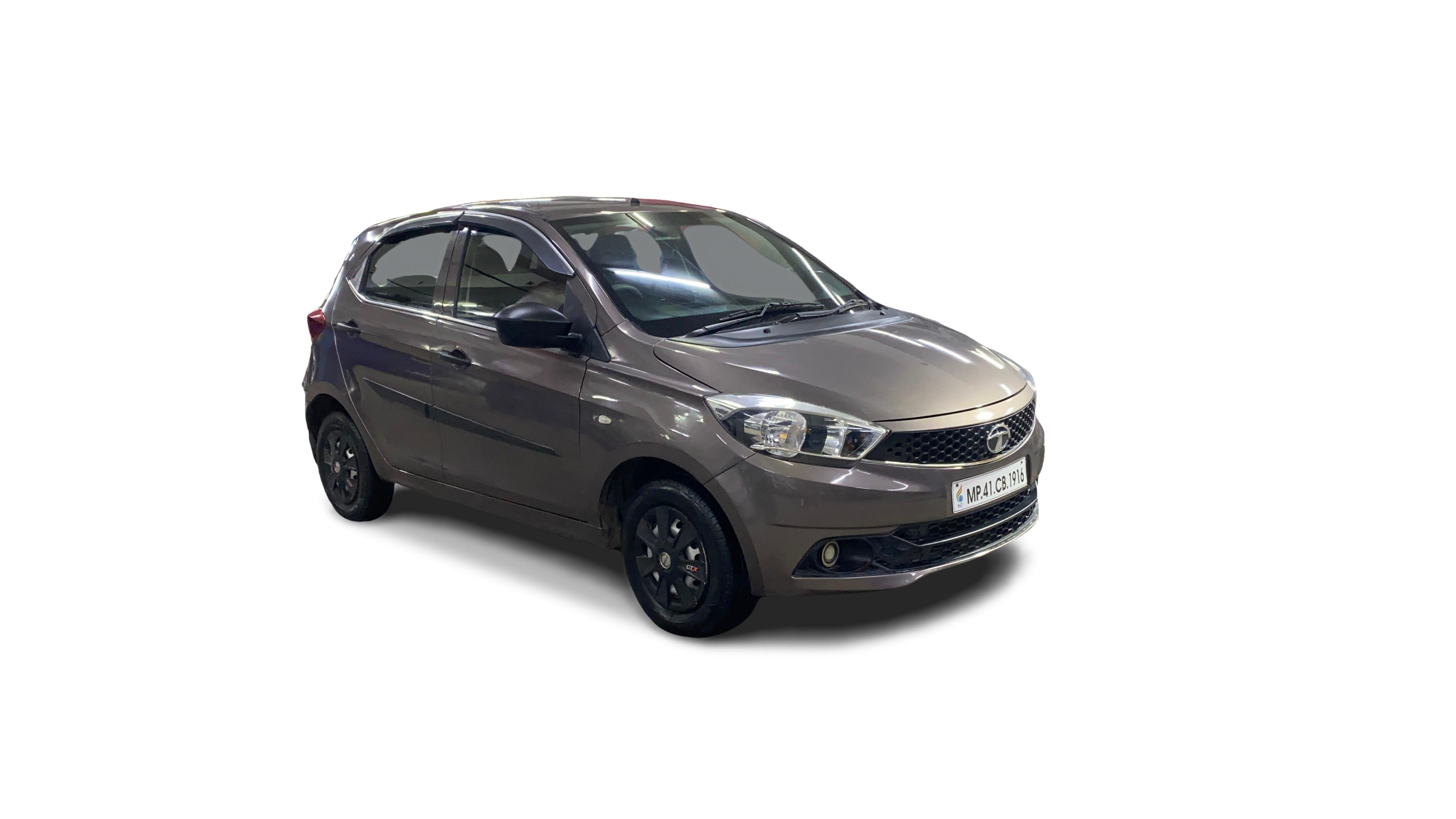 Tata Tiago-img