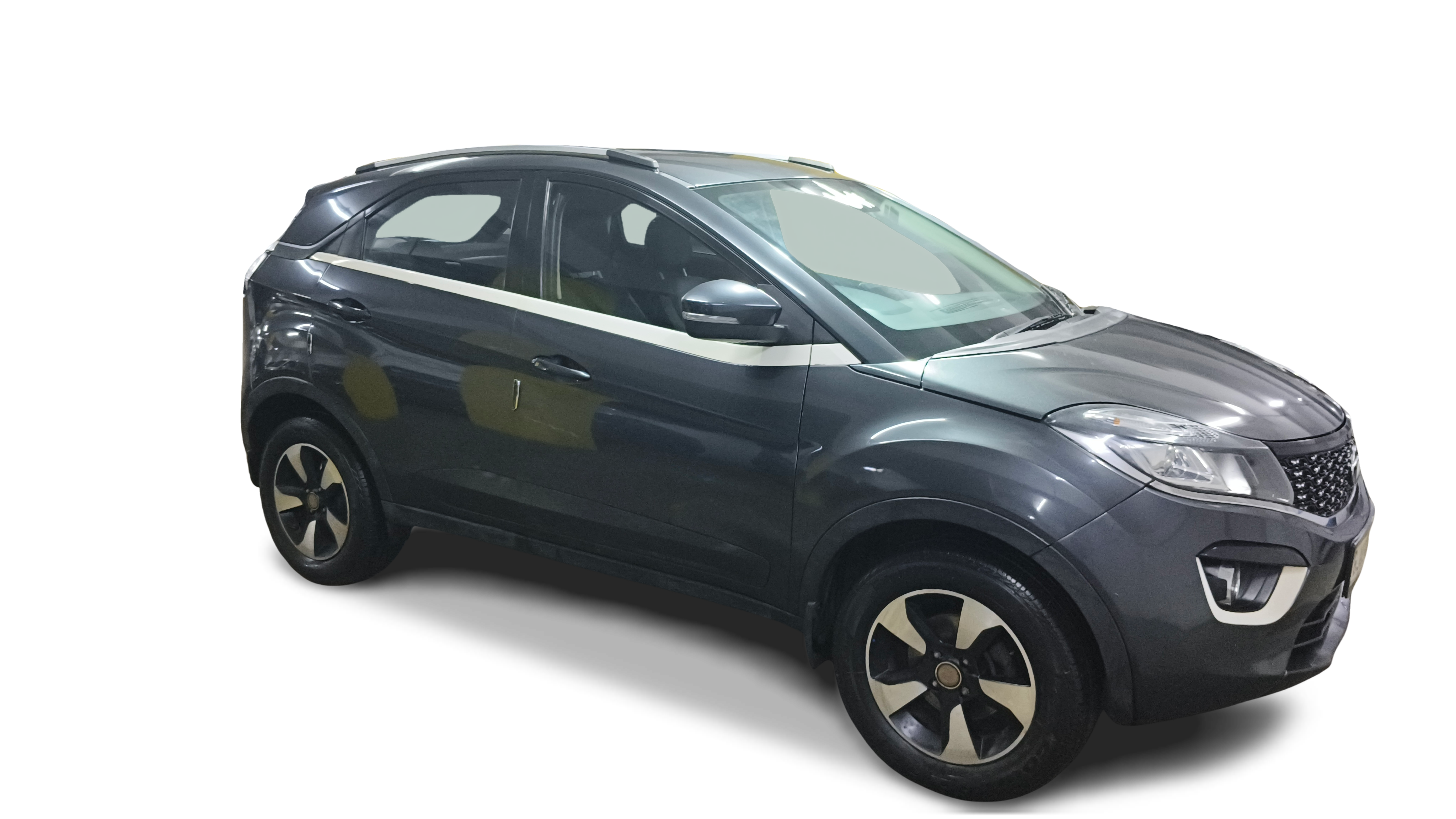 2018 Tata NEXON - SUV - Petrol - Manual - ₹5.21 lakh
