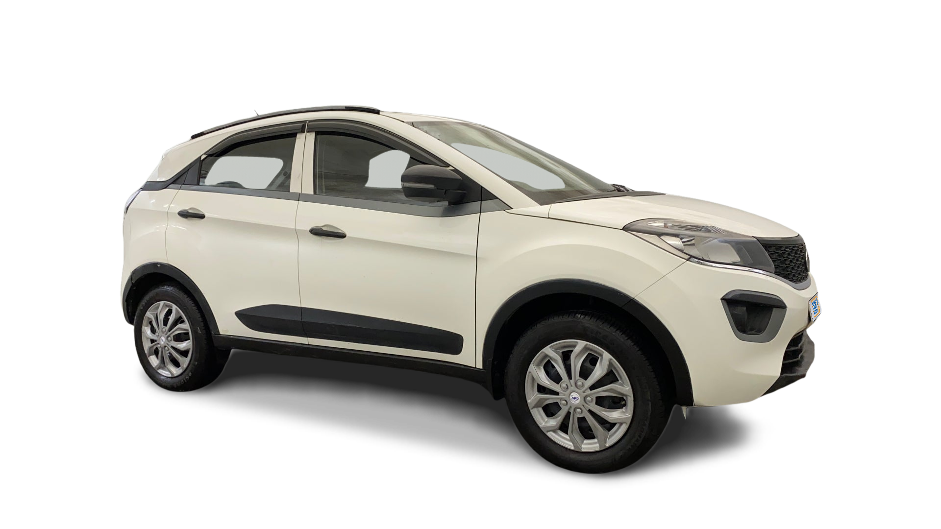 Tata NEXON-img