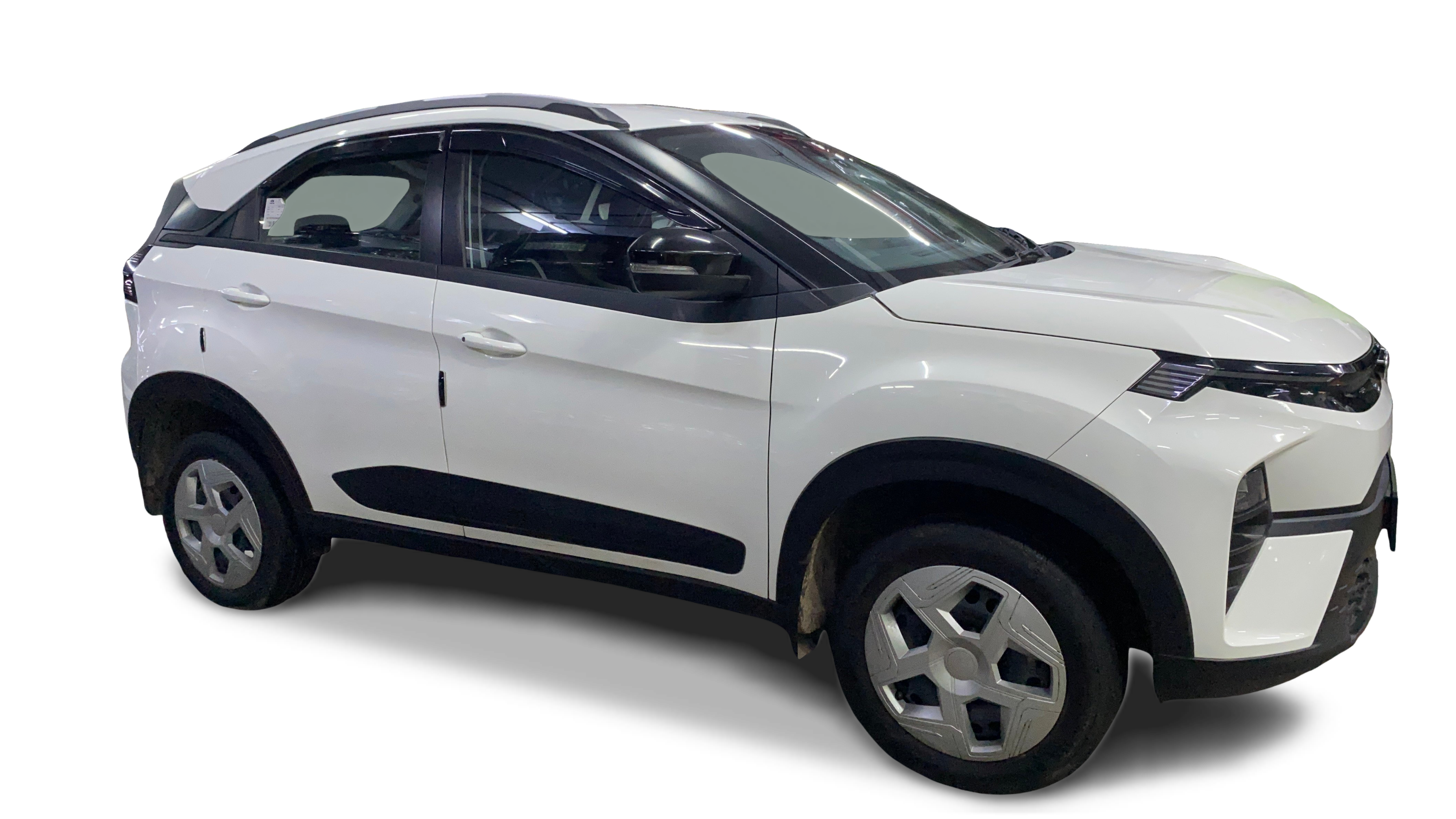 2025 Tata NEXON - SUV - Petrol - Manual - ₹9.90 lakh