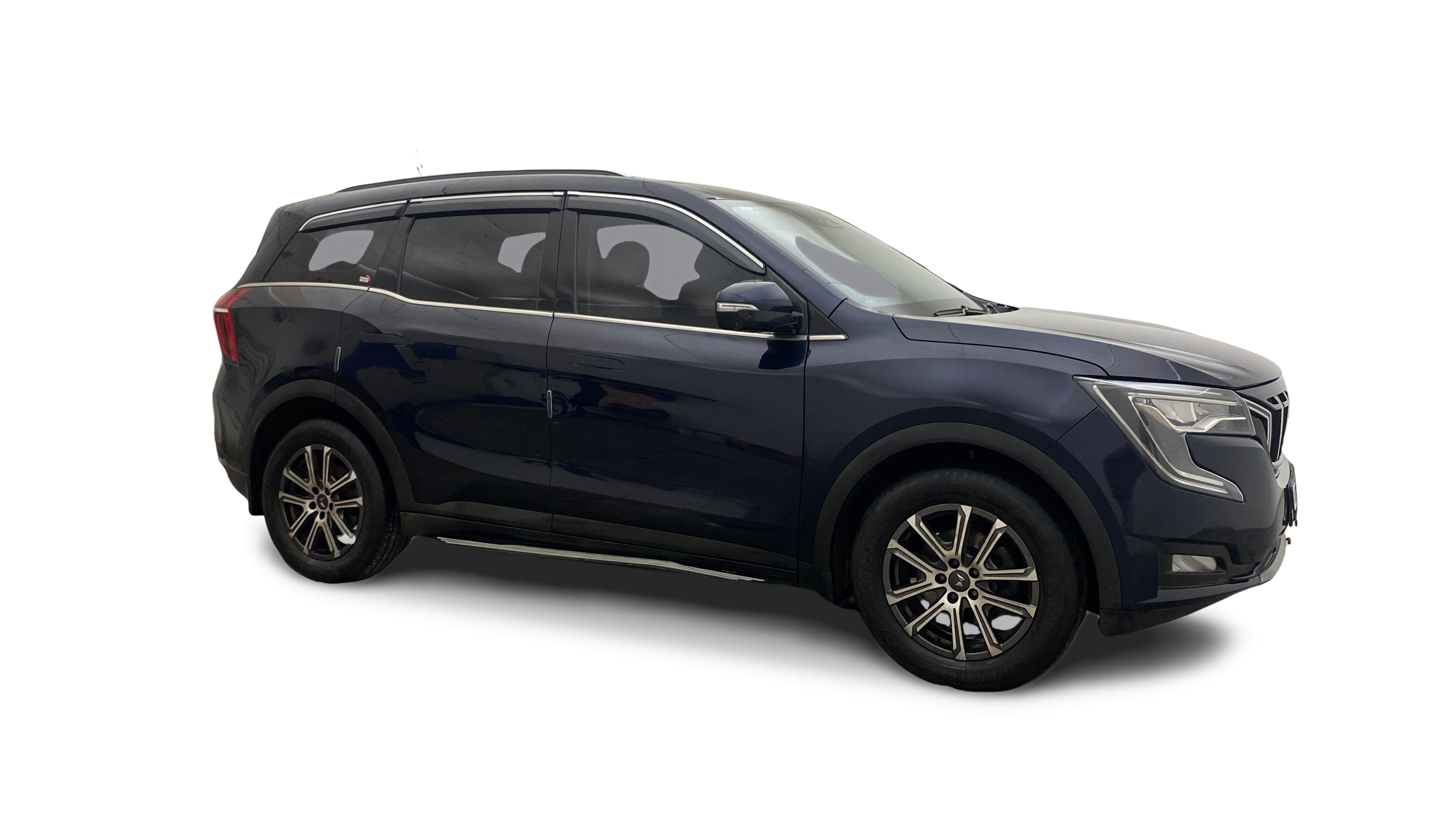 2023 Mahindra XUV700 - SUV - Petrol - Automatic - ₹19.21 lakh