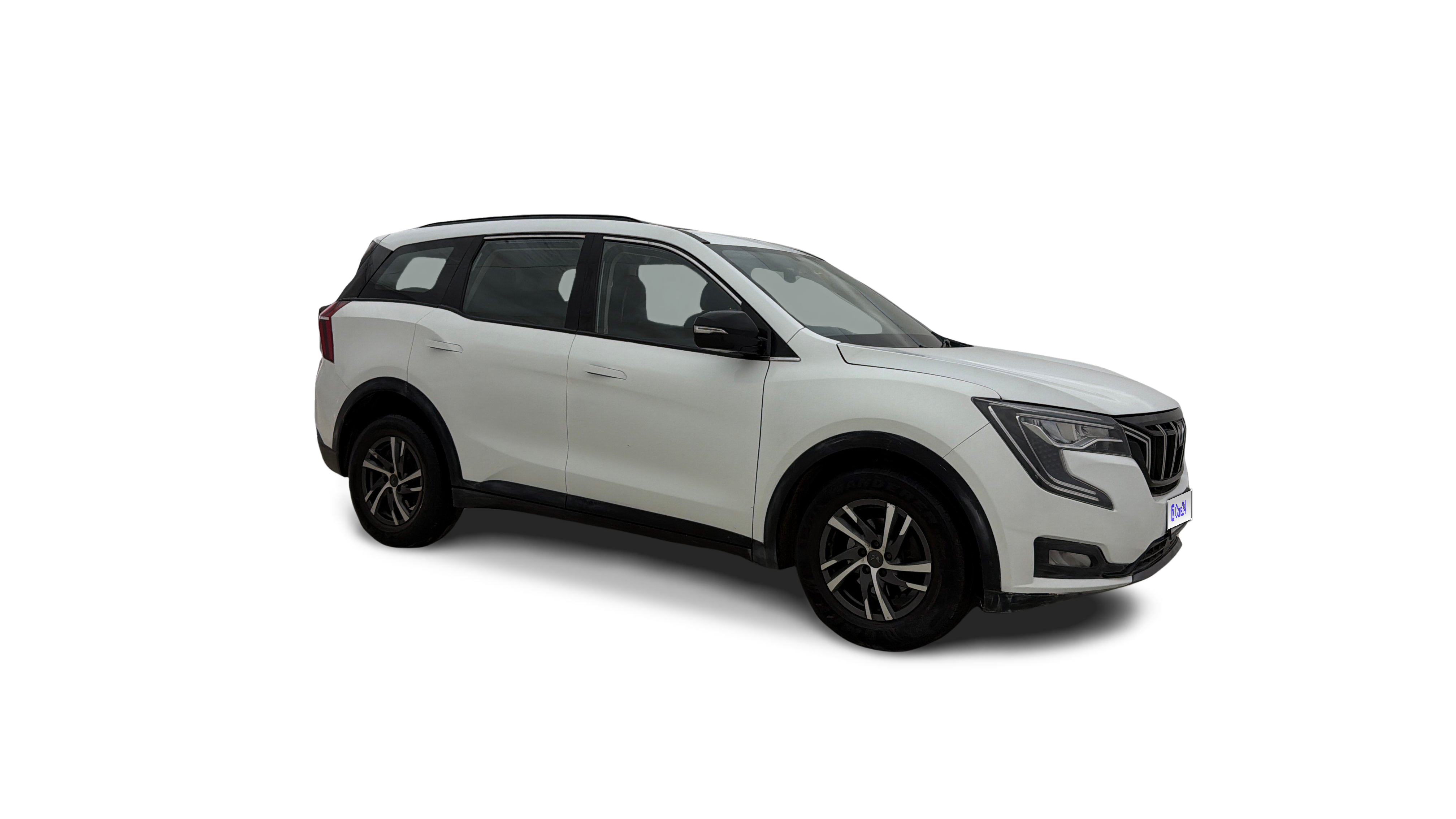 2022 Mahindra XUV700 - SUV - Petrol - Manual - ₹12.80 lakh