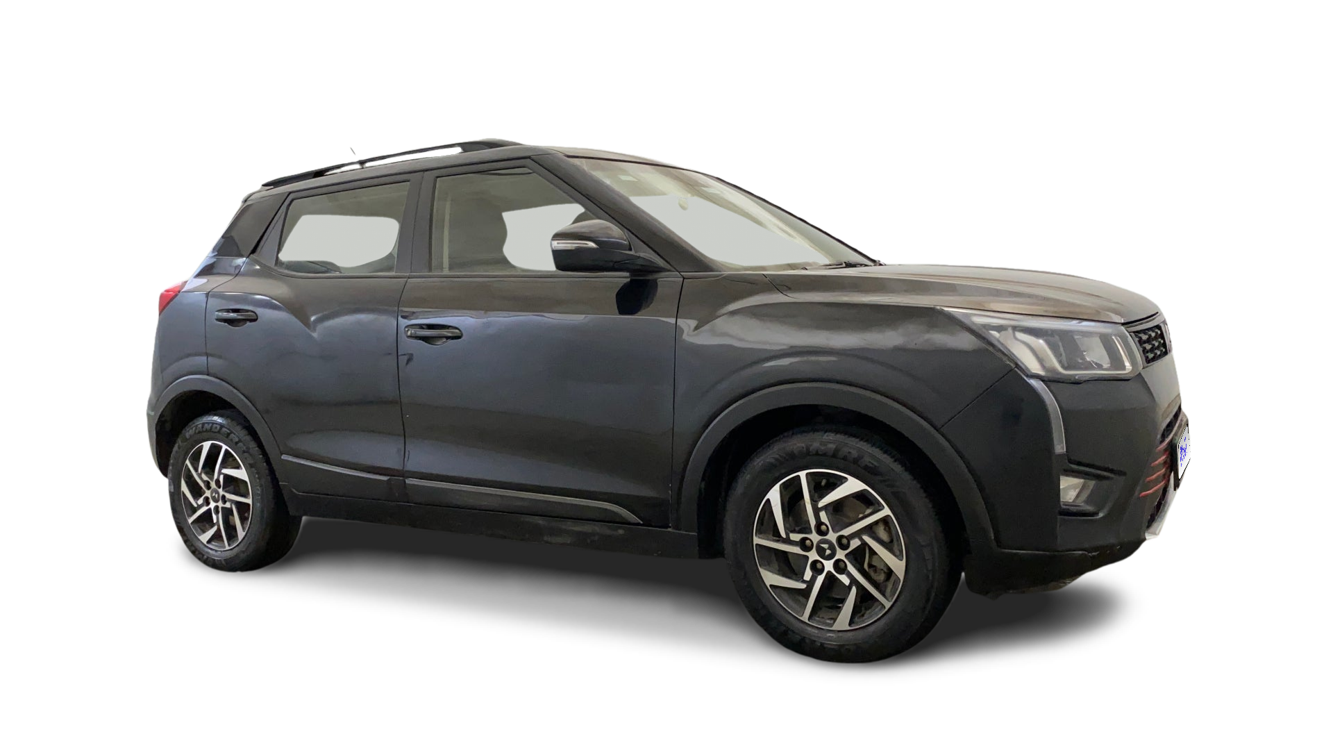 2023 Mahindra XUV300 - SUV - Petrol - Manual - ₹6.85 lakh