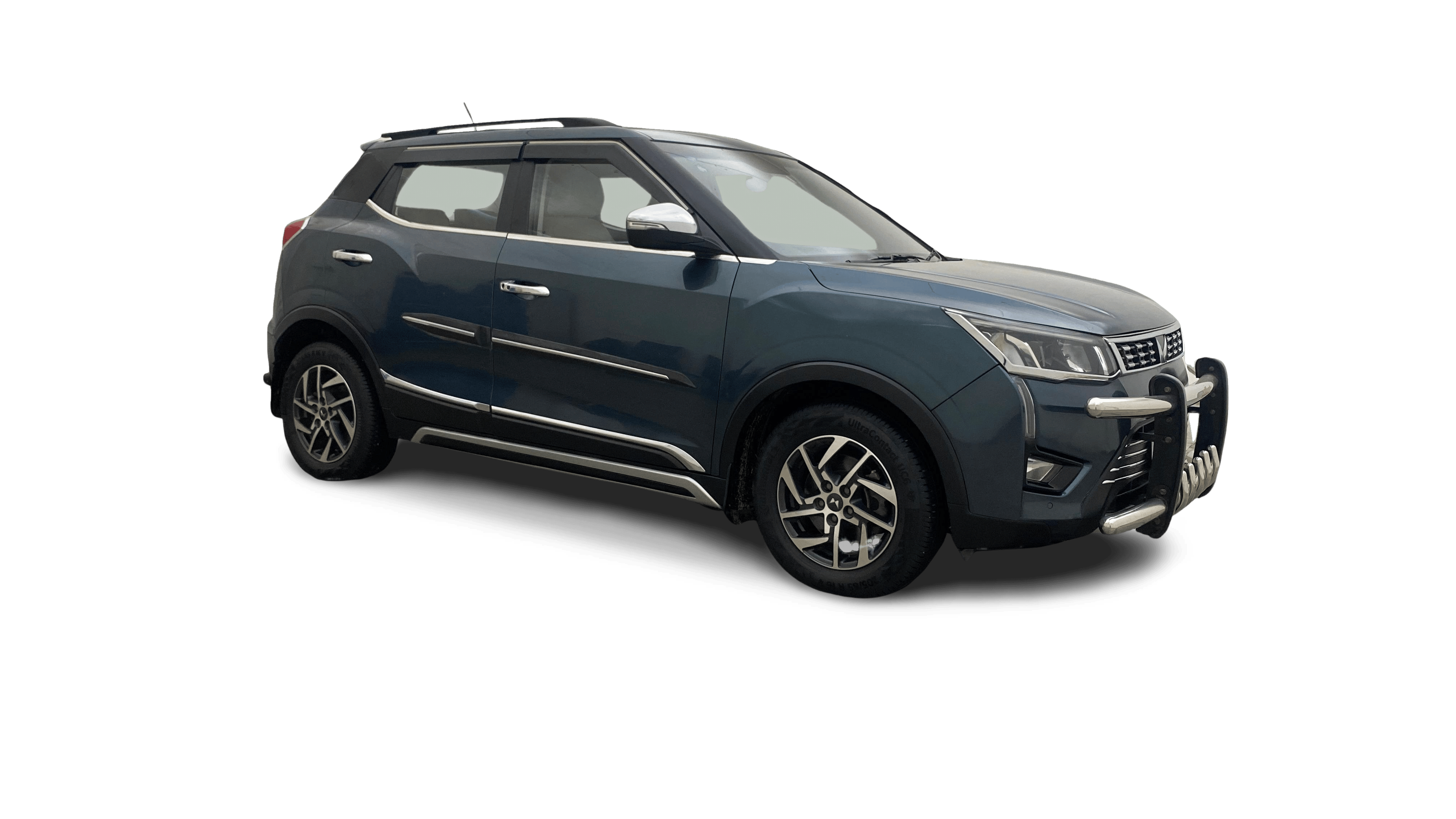 2022 Mahindra XUV300 - SUV - Petrol - Automatic - ₹8.50 lakh