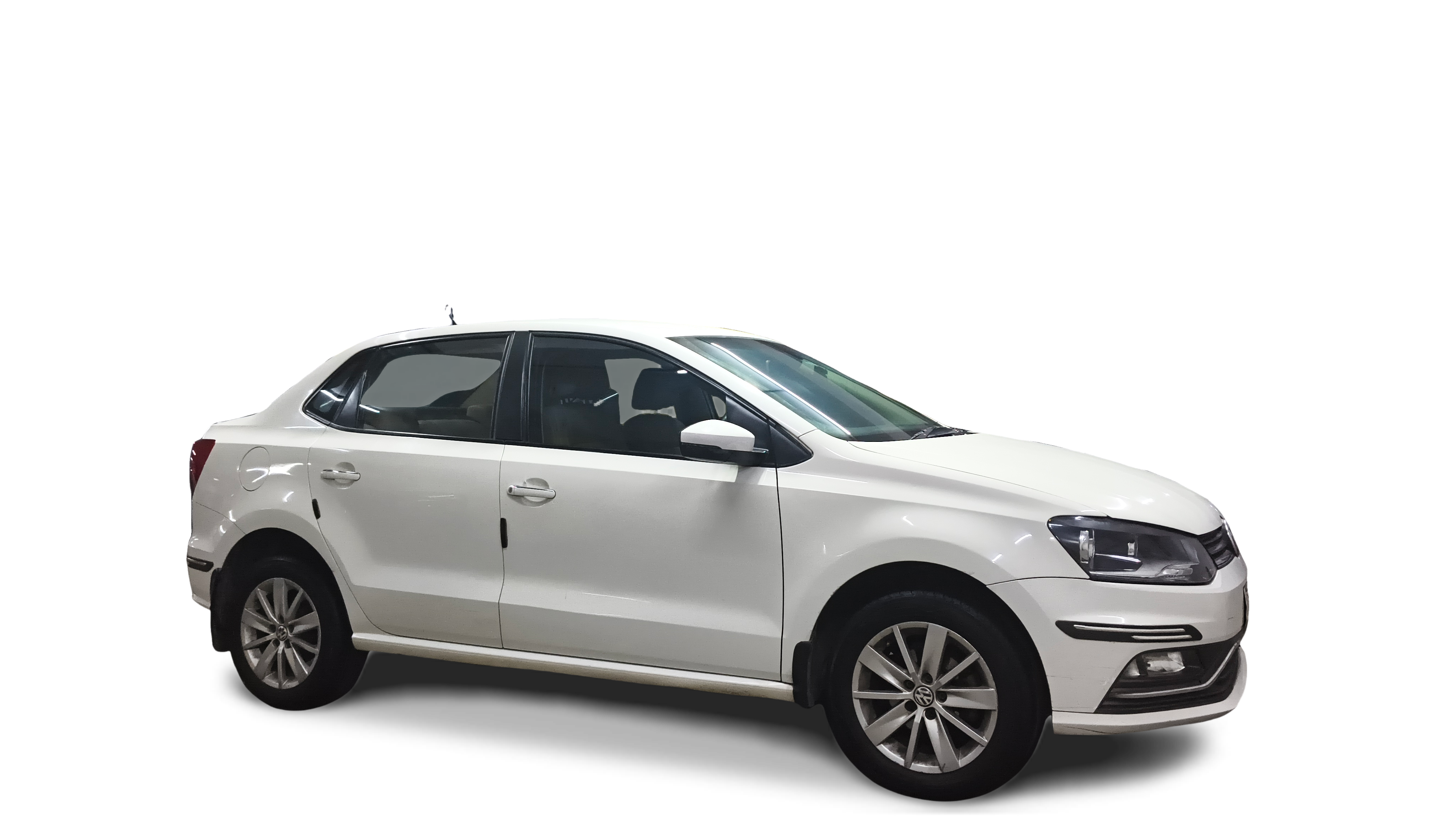 2016 Volkswagen Ameo - Sedan - Petrol - Manual - ₹4.00 lakh