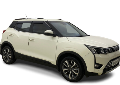 Mahindra XUV300-img