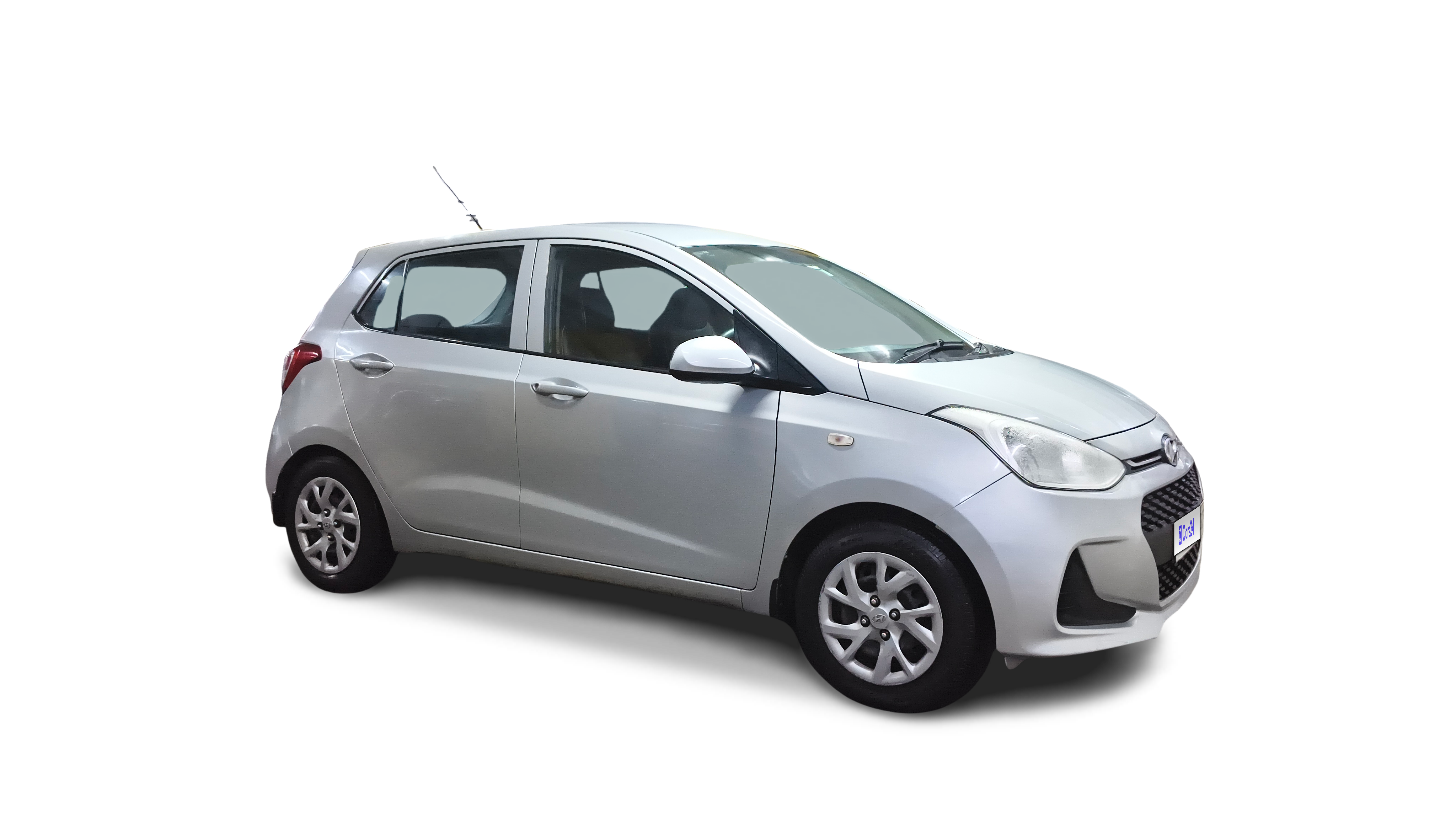 2018 Hyundai Grand i10 - Hatchback - CNG - Manual - ₹3.57 lakh