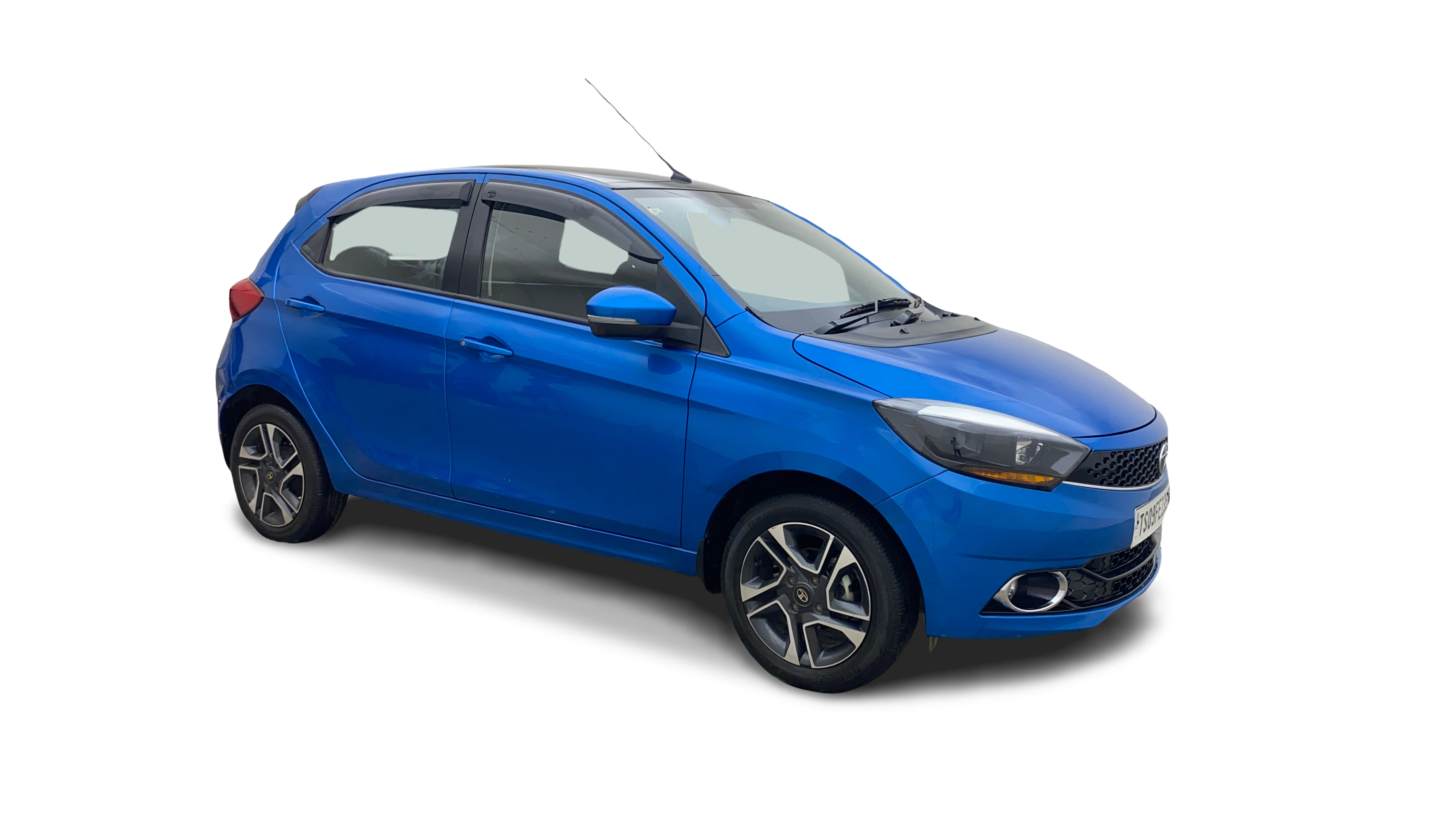 Tata Tiago-img