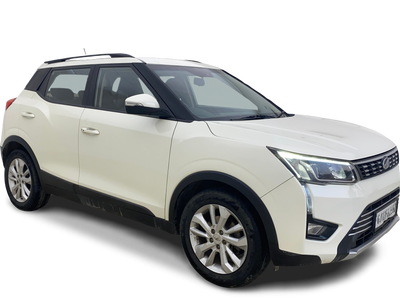 Mahindra XUV300-img