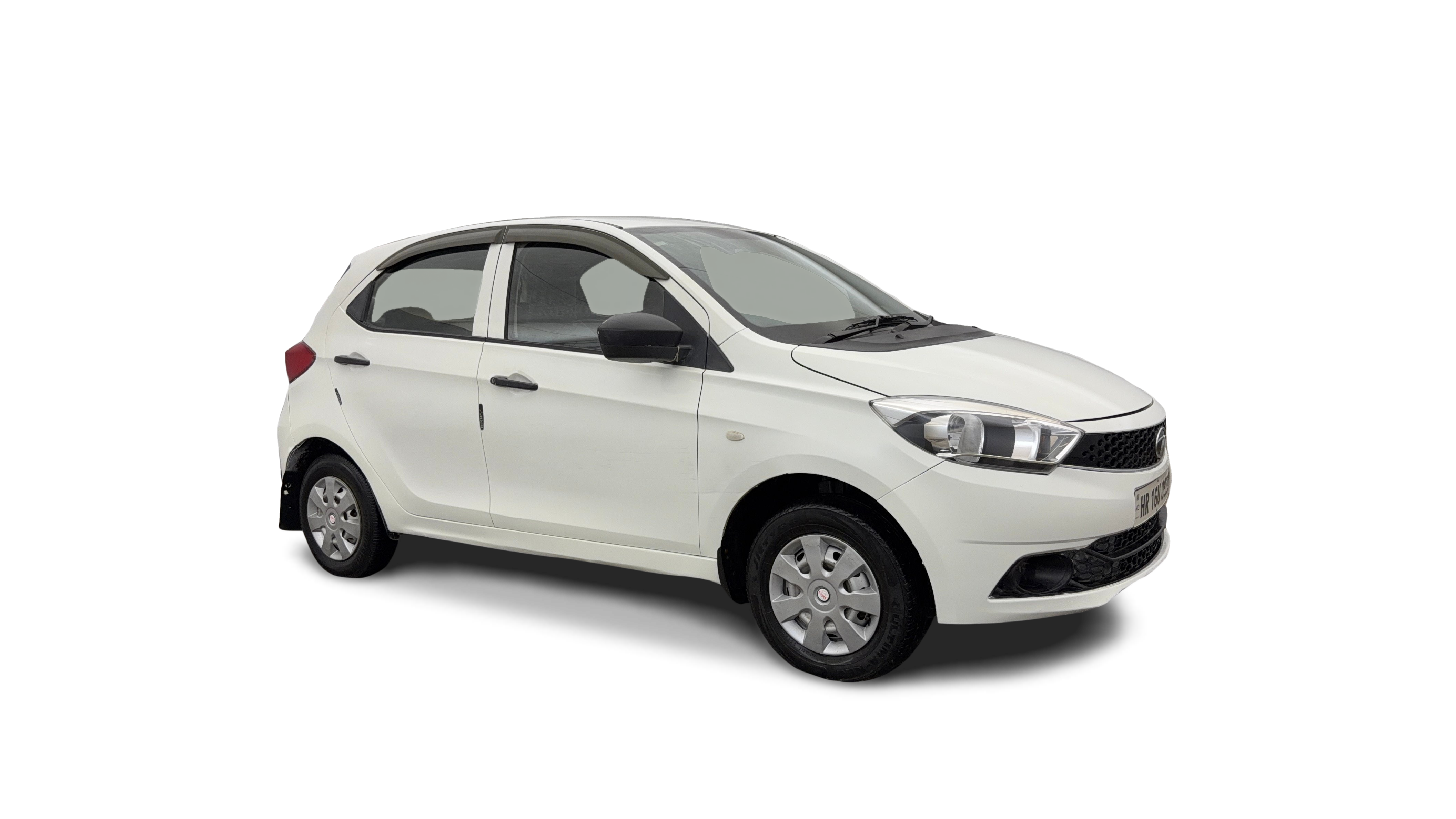 2018 Tata Tiago - Hatchback - Petrol - Manual - ₹2.68 lakh
