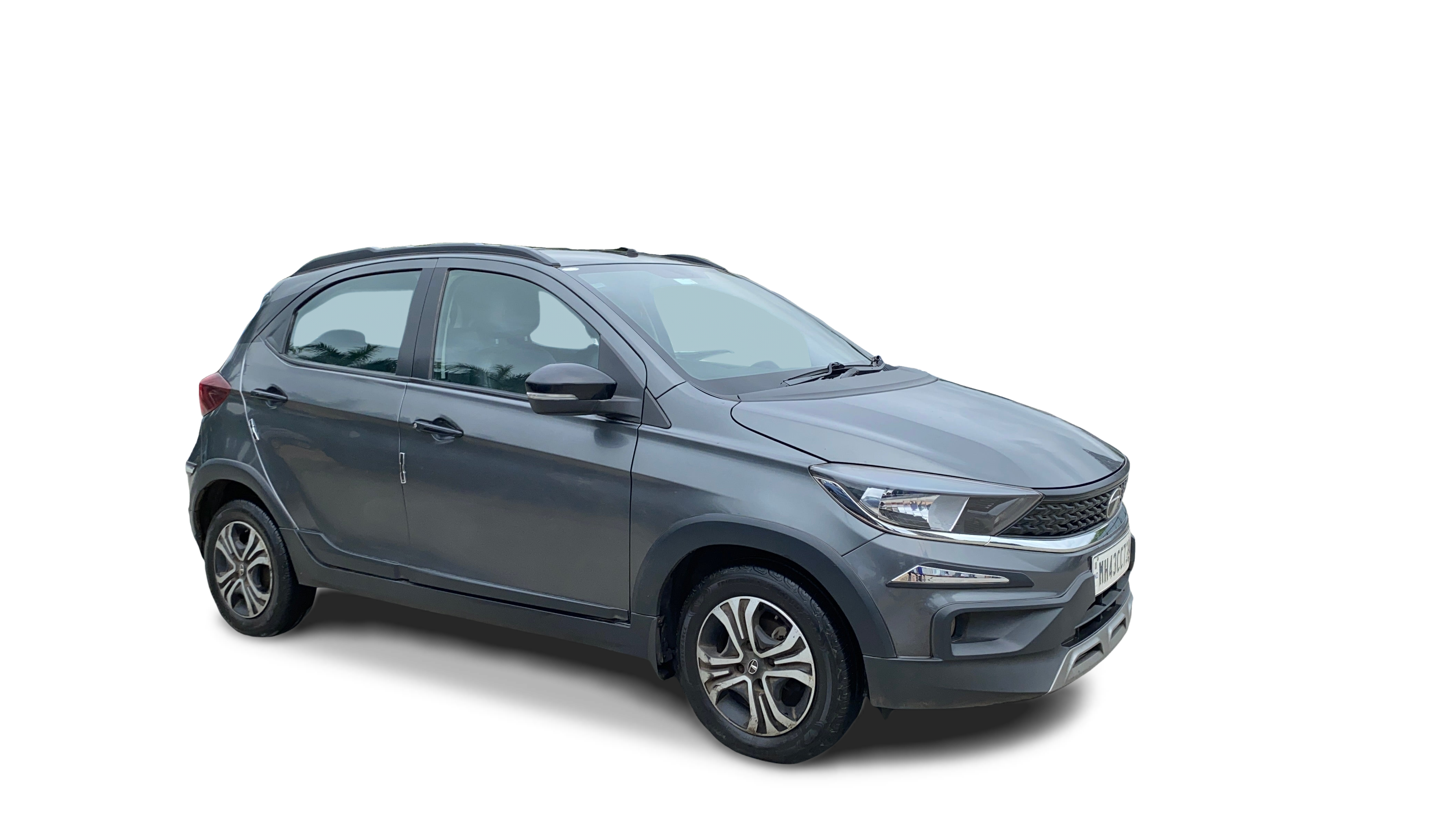 Tata TIAGO NRG-img