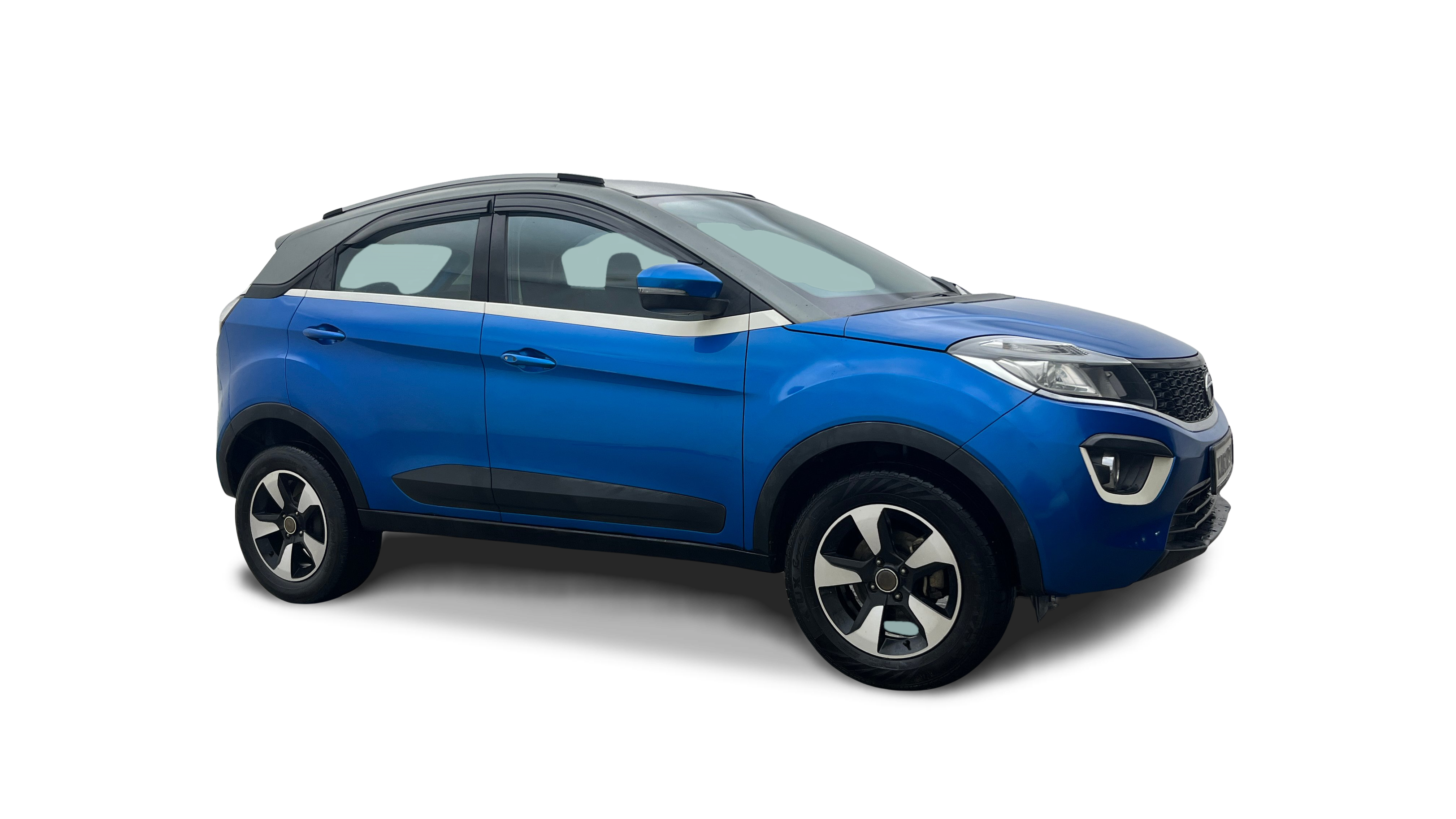 2018 Tata NEXON - SUV - Petrol - Automatic - ₹6.69 lakh