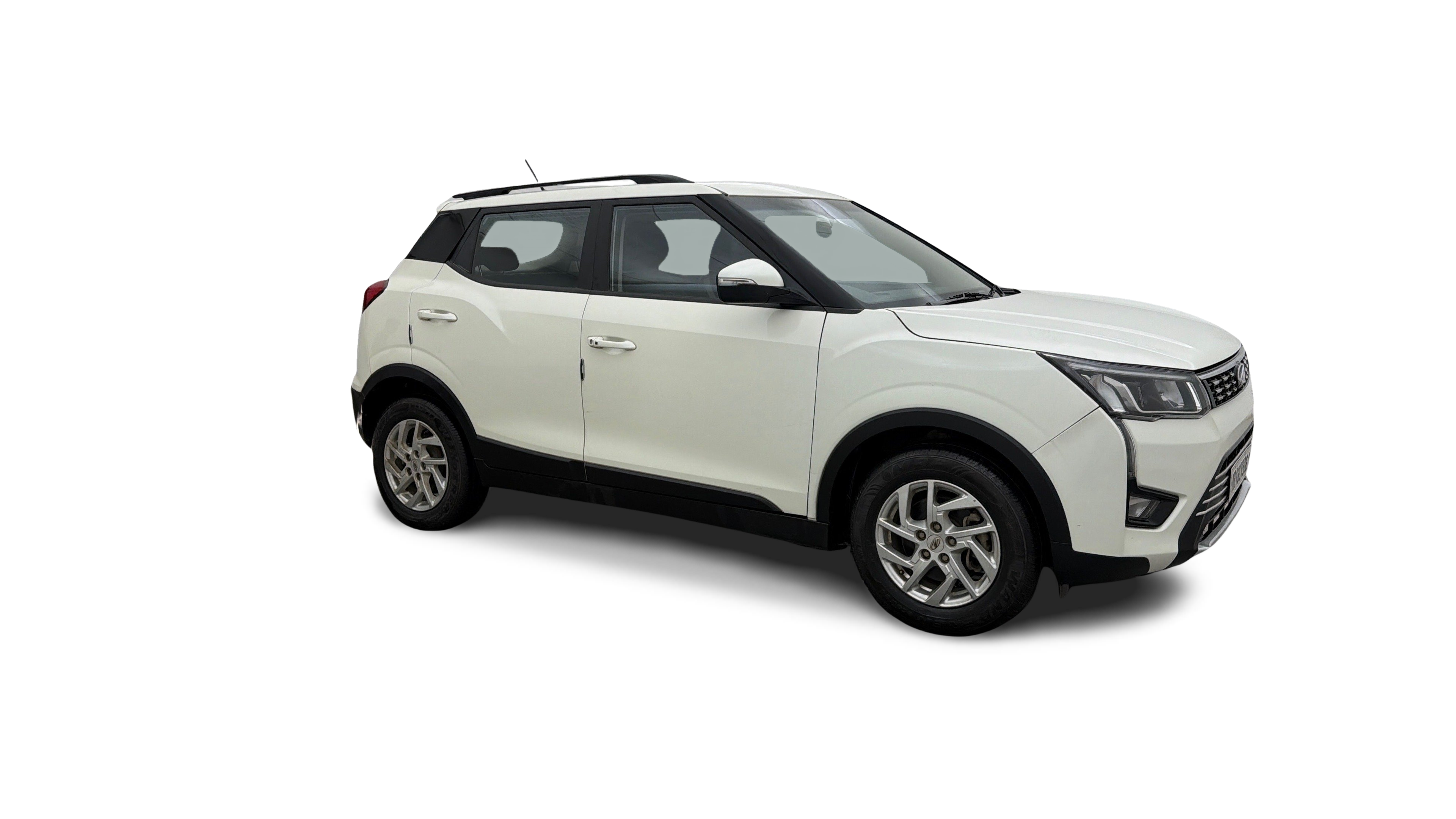 2022 Mahindra XUV300 - SUV - Petrol - Manual - ₹7.91 lakh